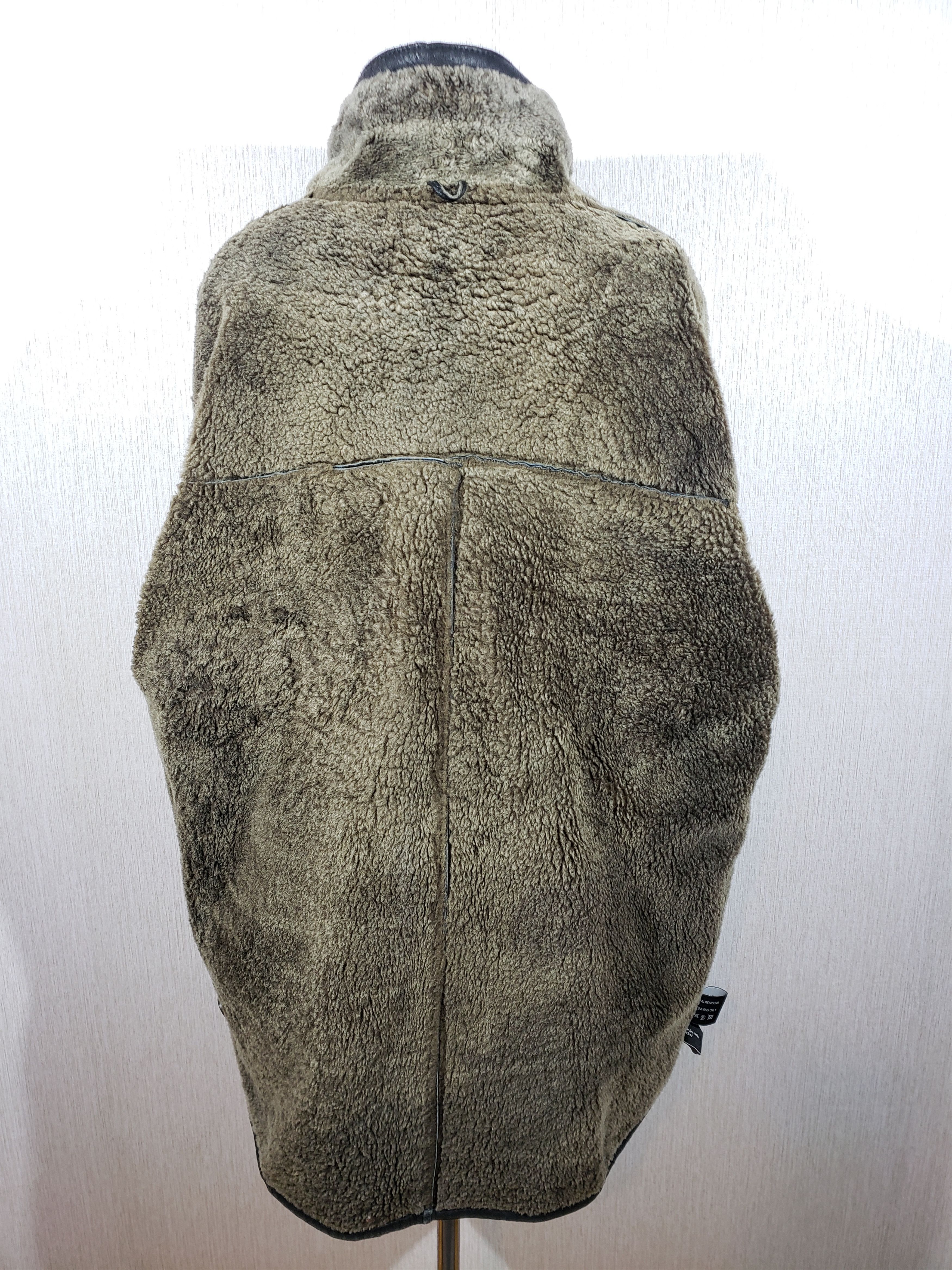 Other Stylish men's black sheepskin coat. Size US XXL / EU 58 / 5 - 8 Thumbnail