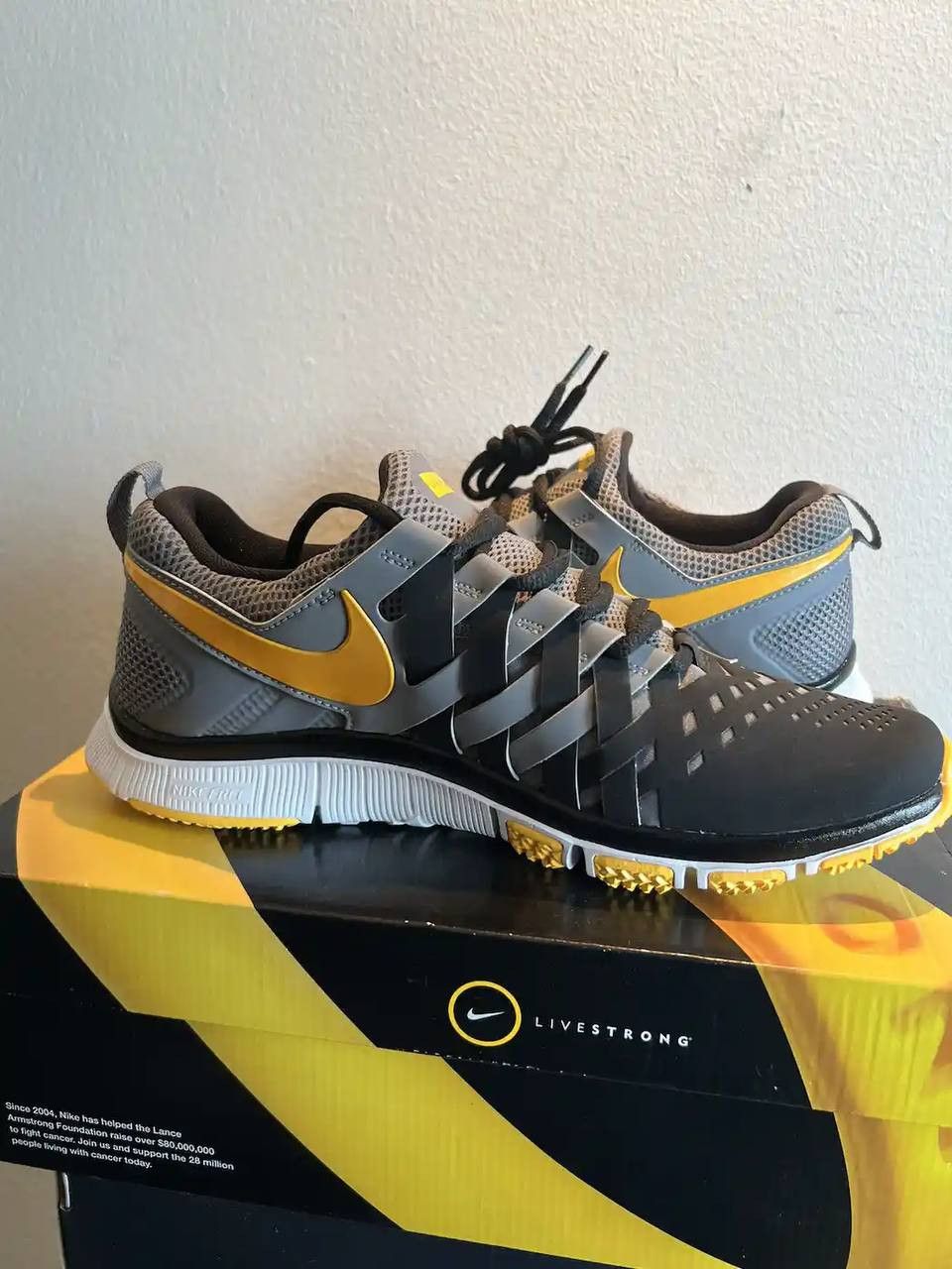 Nike Nike free x Livestrong Size US 8 / EU 41 - 4 Thumbnail