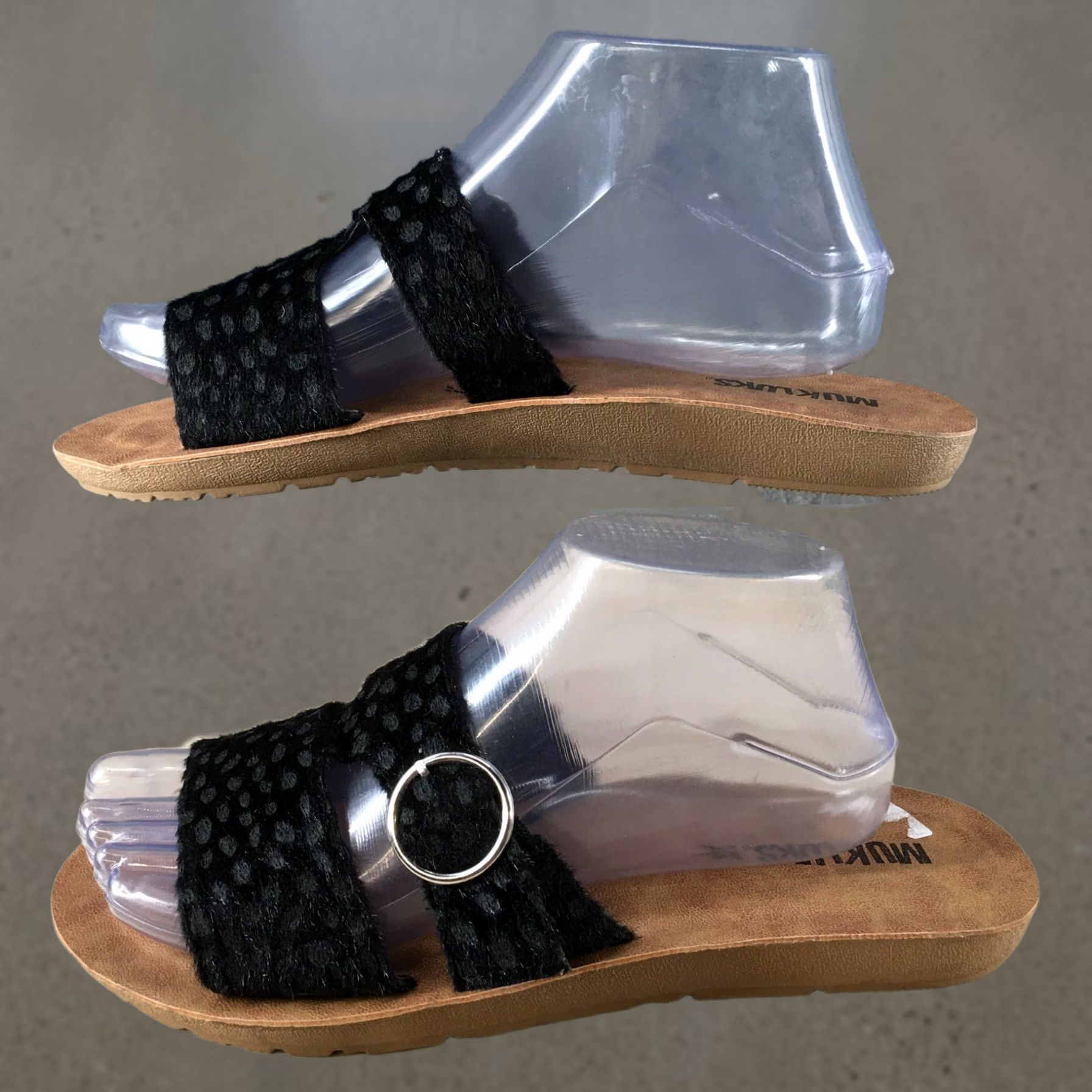 Vintage Muk Luks About You Sandals Womens 9 Casual Slip On Flats Slide Black Fabric Shoes Womens Footwear Slide Size US 9 / IT 39 - 1 Thumbnail