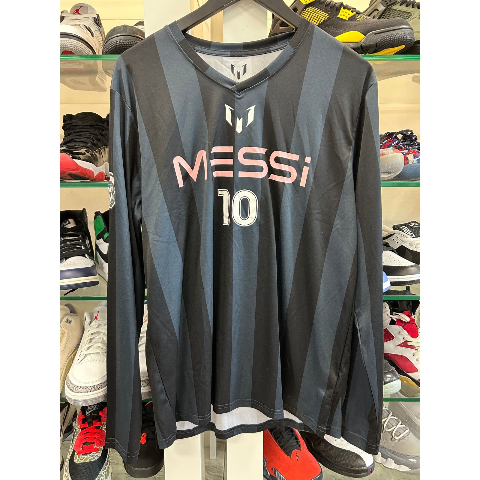 MLB Lionel Messi Collection long sleeve soccer jersey #10 size L Size US L / EU 52-54 / 3 - 1 Thumbnail