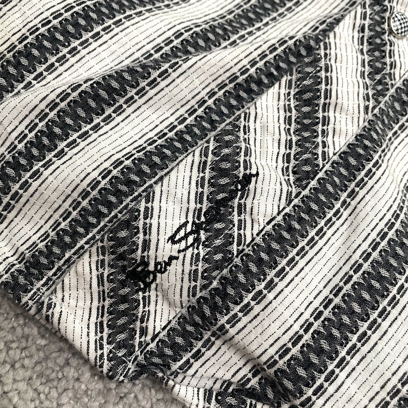 Ben Sherman Ben Sherman Seersucker Shirt Men’s Medium White/Black Striped Cotton Button-Down Size US M / EU 48-50 / 2 - 4 Thumbnail