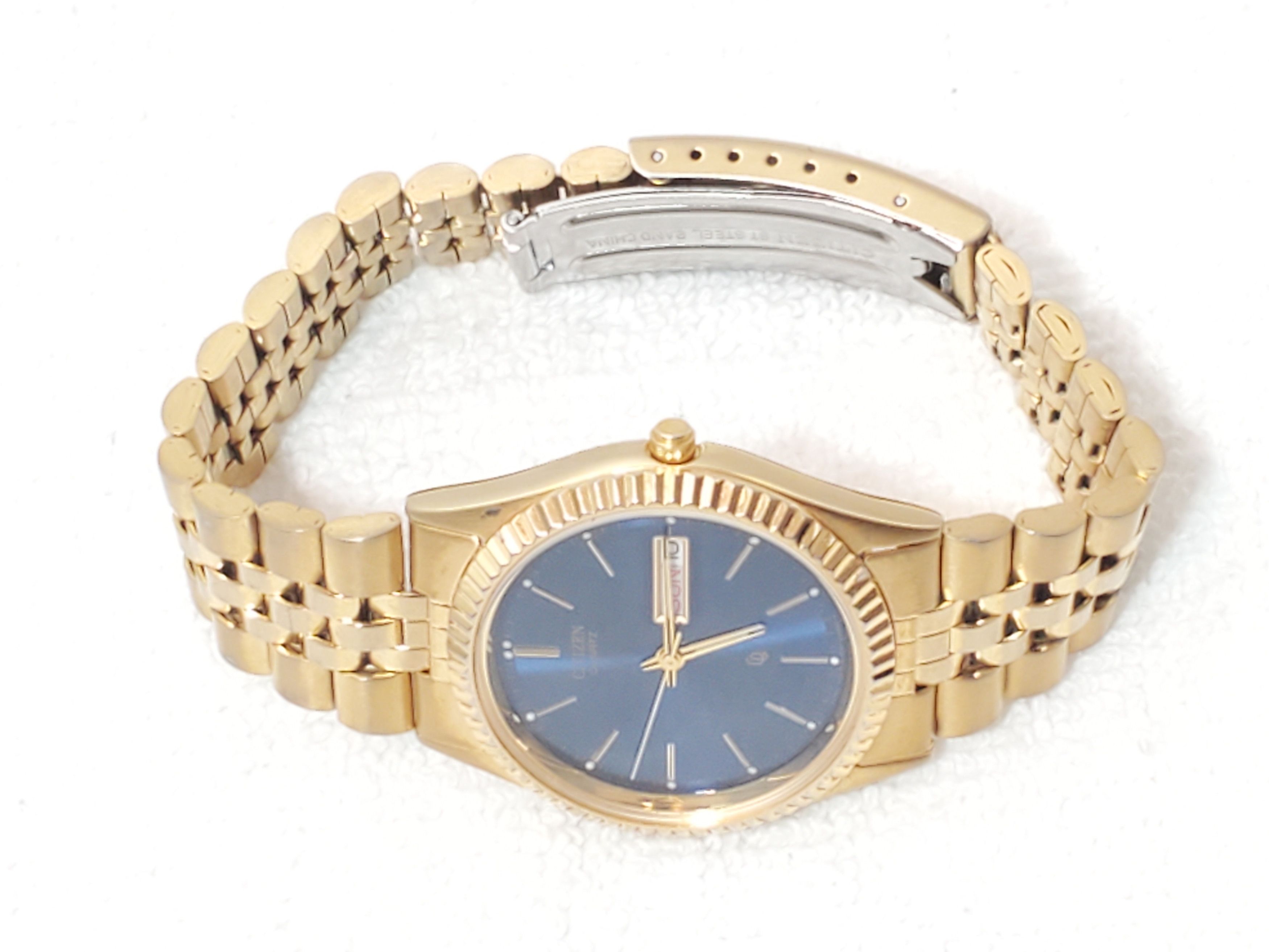 Citizen Vintage Citizen Men's Day Date Quartz Watch Blue Dial Size 36 - 4 Thumbnail
