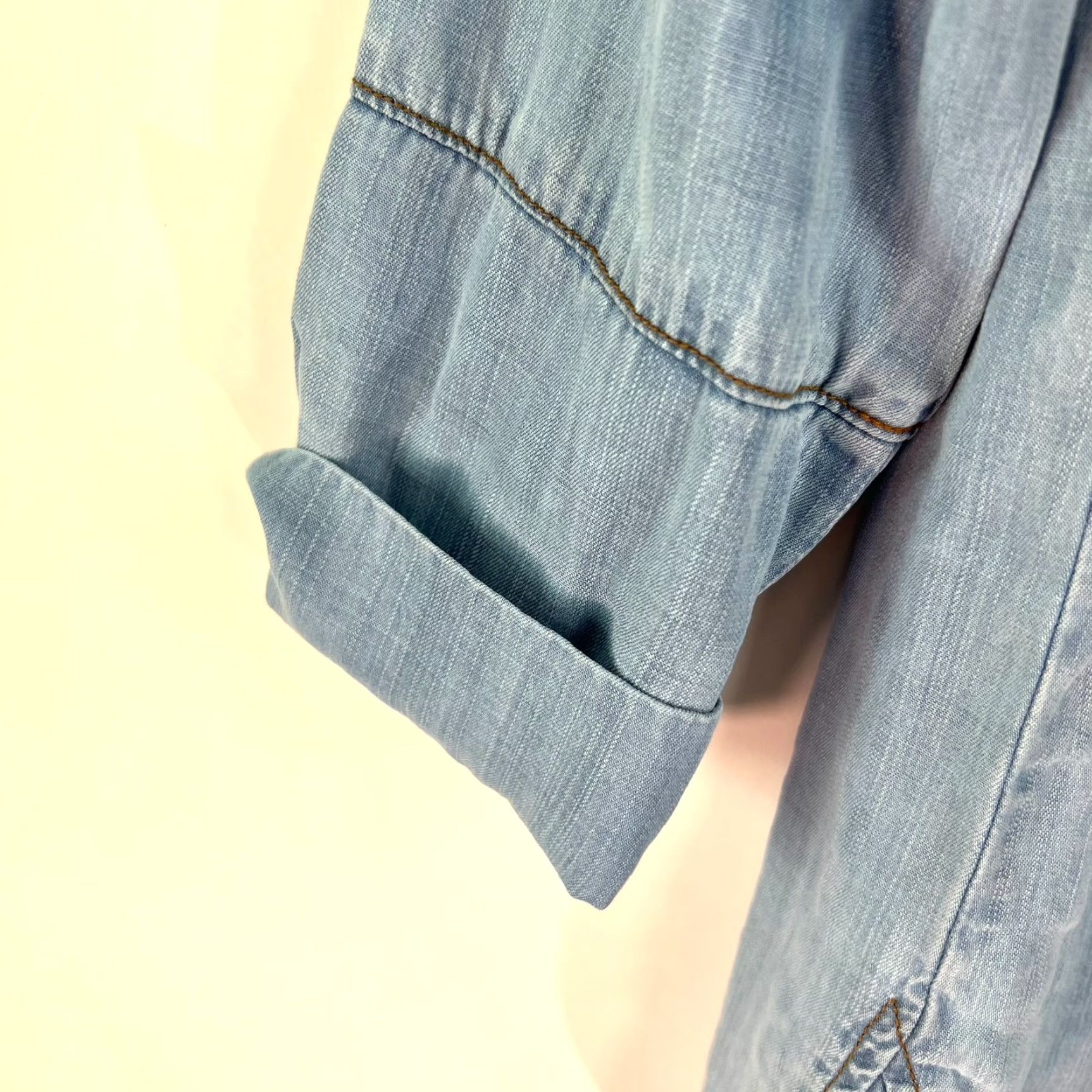 Bell Bella Dahl Denim Blouse 3/4 Sleeve Womens S Blue - Casual Workwear Shirt, Lyocell Denim, Button Front, Pockets, Classic Style Women’s Size S Size S / US 4 / IT 40 - 3 Thumbnail