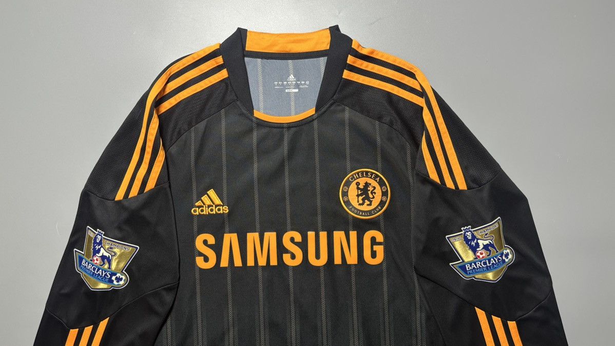 Adidas CHELSEA ADIDAS 2010/2011 FOOTBALL THIRD JERSEY #11 DROGBA Size US M / EU 48-50 / 2 - 3 Thumbnail