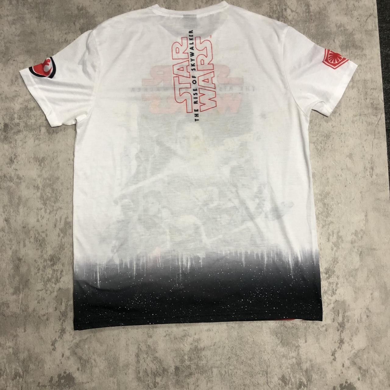 Star Wars White Star Wars Rise of Skywalker T-shirt #StarWars Size US L / EU 52-54 / 3 - 4 Thumbnail