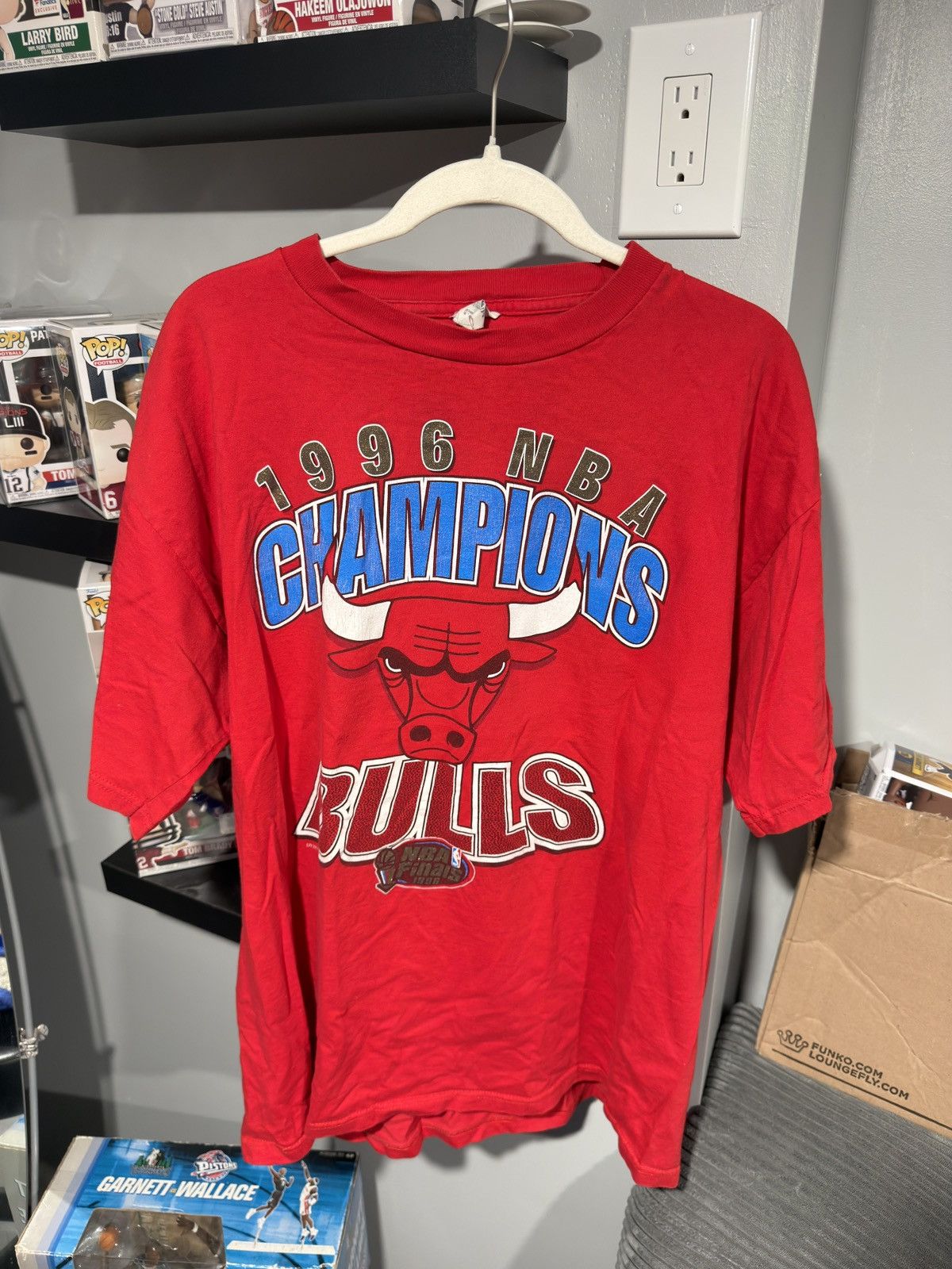 NBA Vintage 1996 Chicago Bulls tee Size US XL / EU 56 / 4 - 1 Thumbnail
