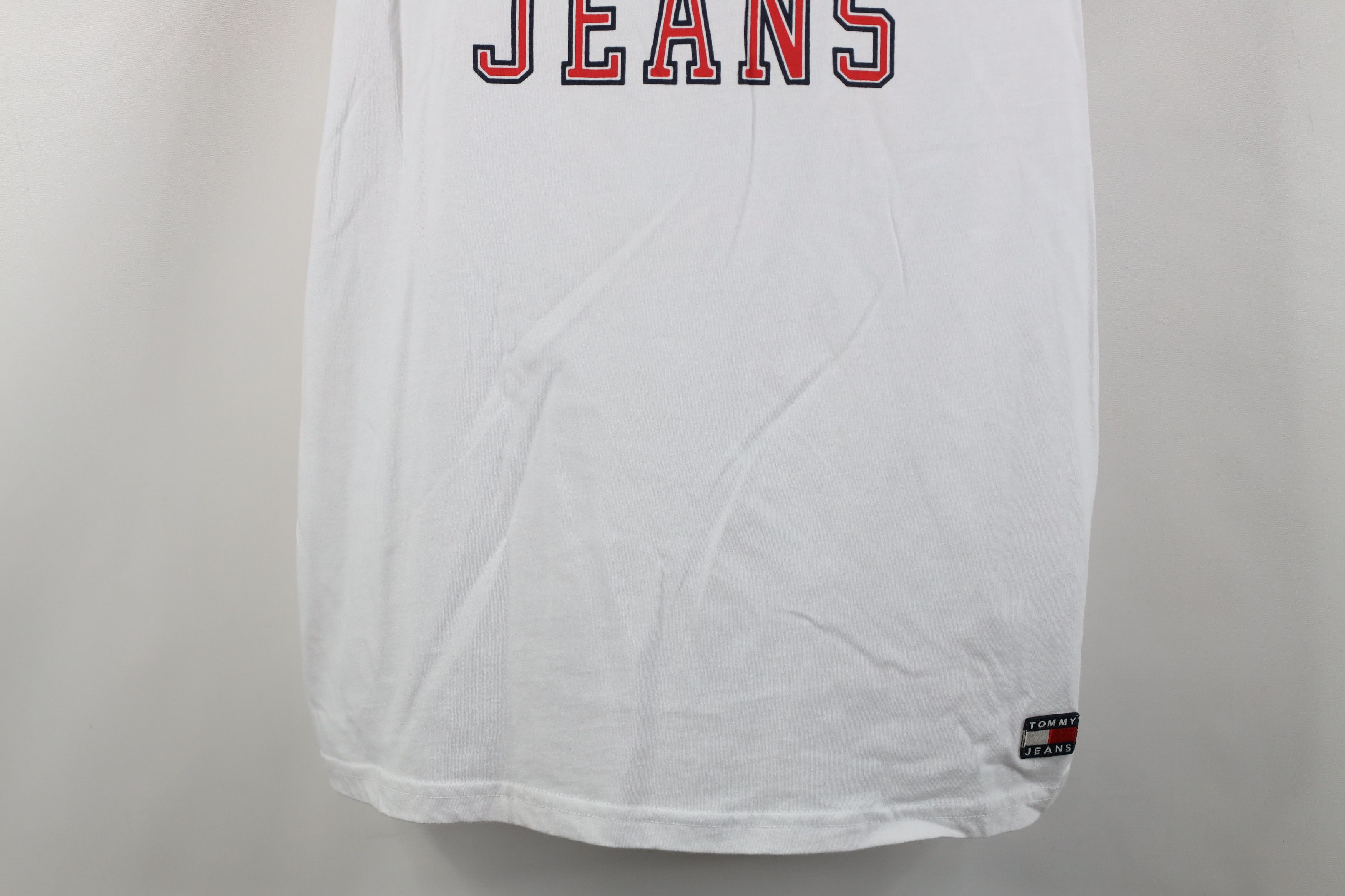 Tommy Hilfiger Vintage Y2K Tommy Hilfiger Big Logo Patch T-Shirt White Size US XXL / EU 58 / 5 - 3 Thumbnail