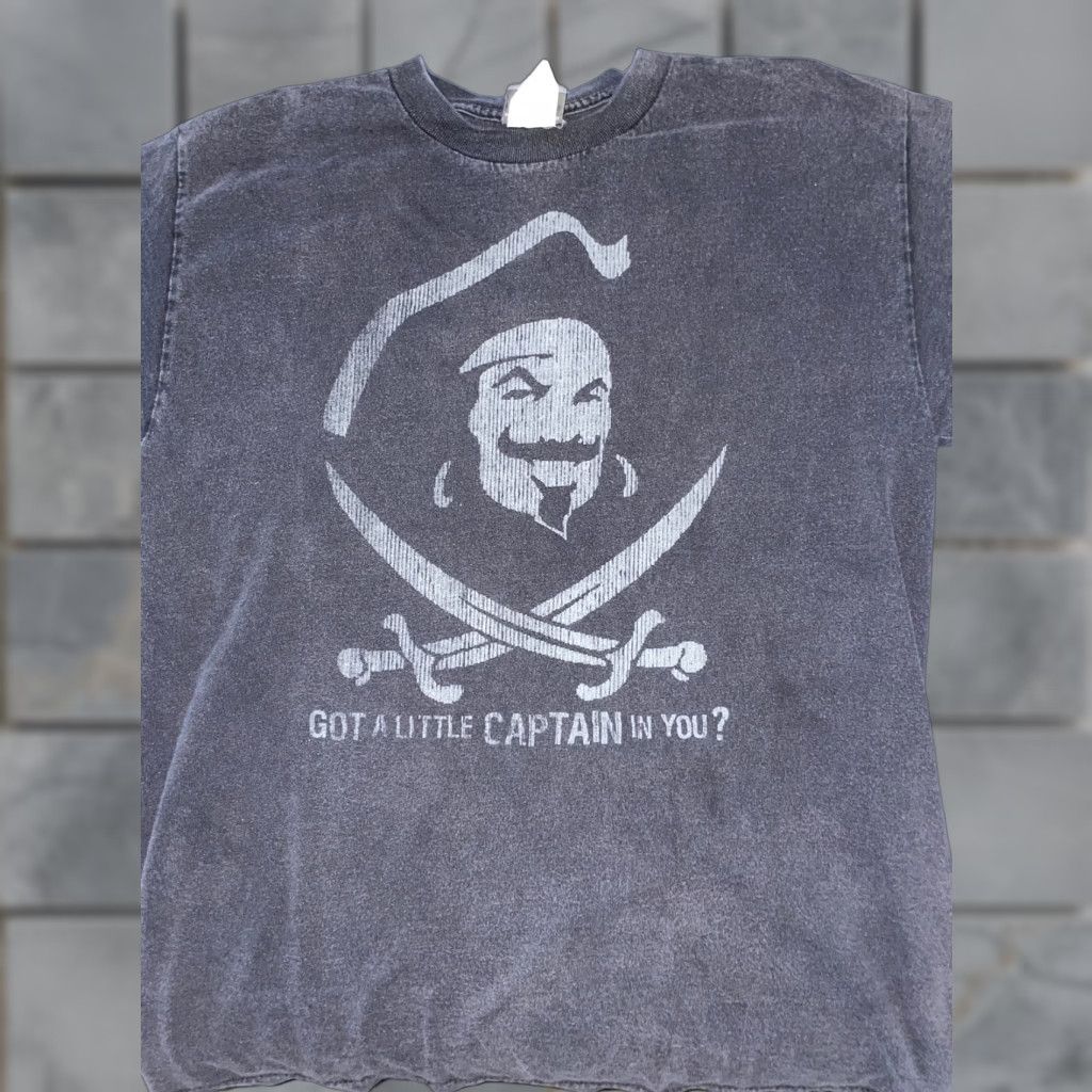 Vintage CAPTAIN MORGAN T-SHIRT GRAPHIC LOGO BLACK MEDIUM UNISEX ADULTS CREW NECK SHORT SLEEVE (Note: ensure no extra spaces) Size US M / EU 48-50 / 2 - 1 Thumbnail