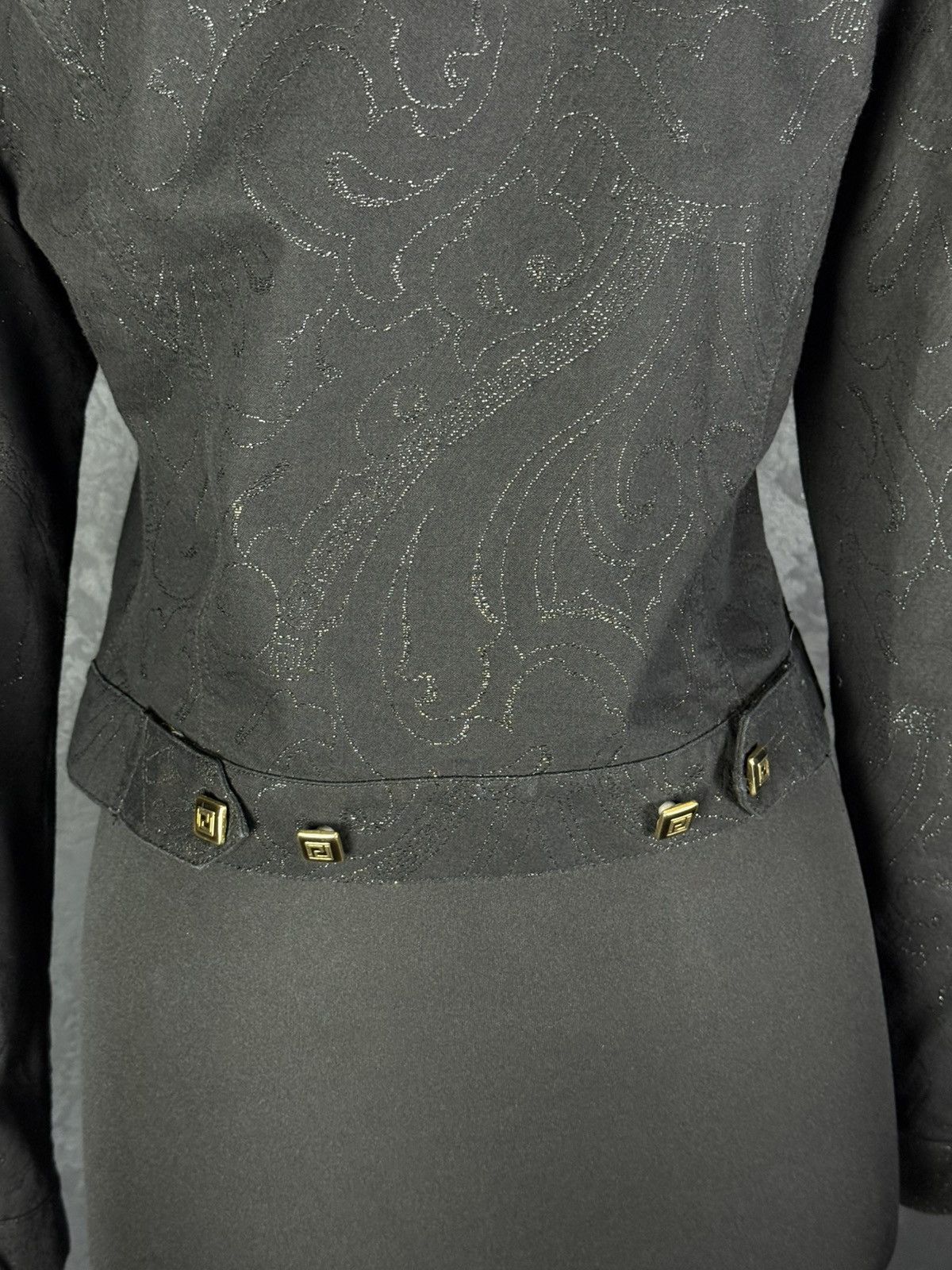 Vintage Versace Classic V2 Vintage 90s Women’s Black Jacket Size 46 Size L / US 10 / IT 46 - 11 Thumbnail