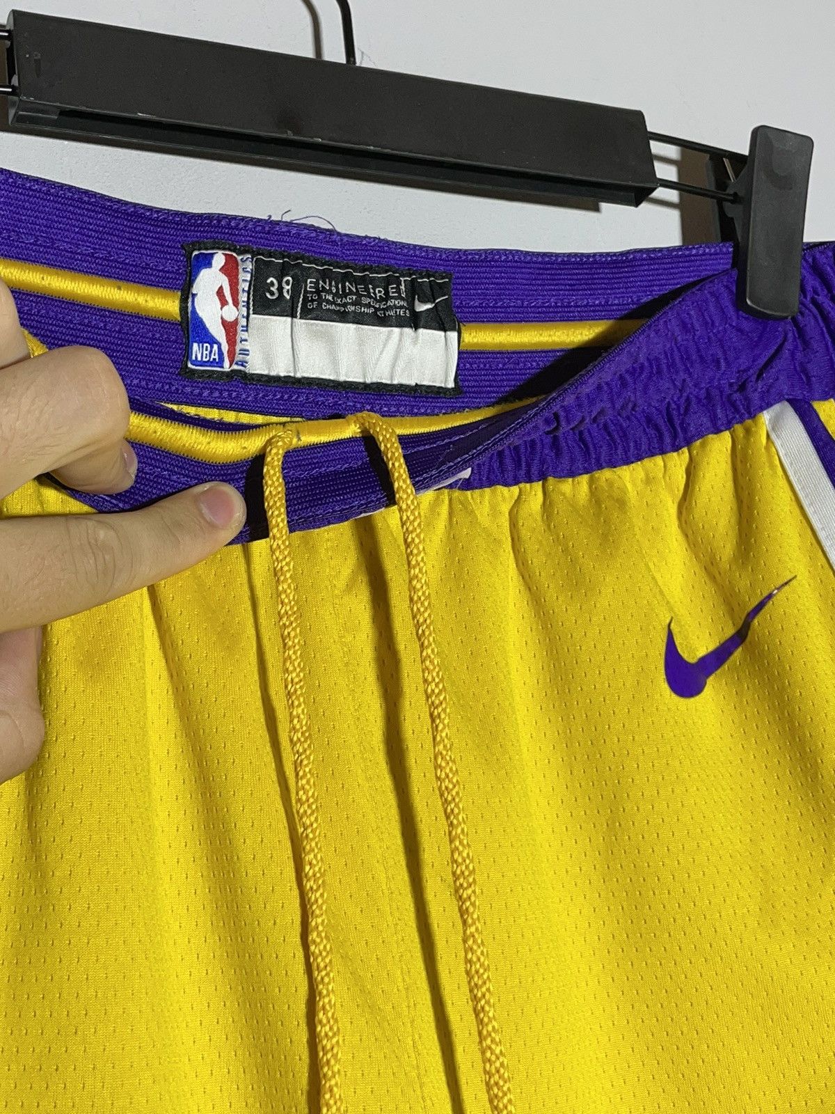 NBA L.A Lakers Nike Y2k Streetwear NBA Basketball Shorts Size US 38 / EU 54 - 10 Thumbnail