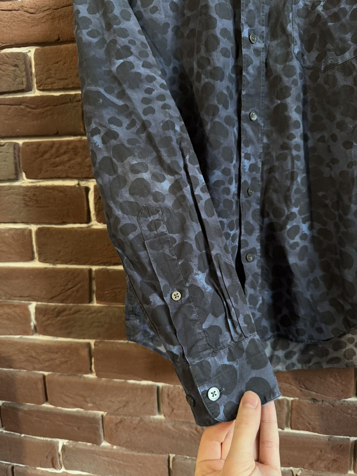 Acne Studios AW13 Acne Studios Isherwood Animal Button Up Shirt Blue 48 Size US M / EU 48-50 / 2 - 8 Thumbnail