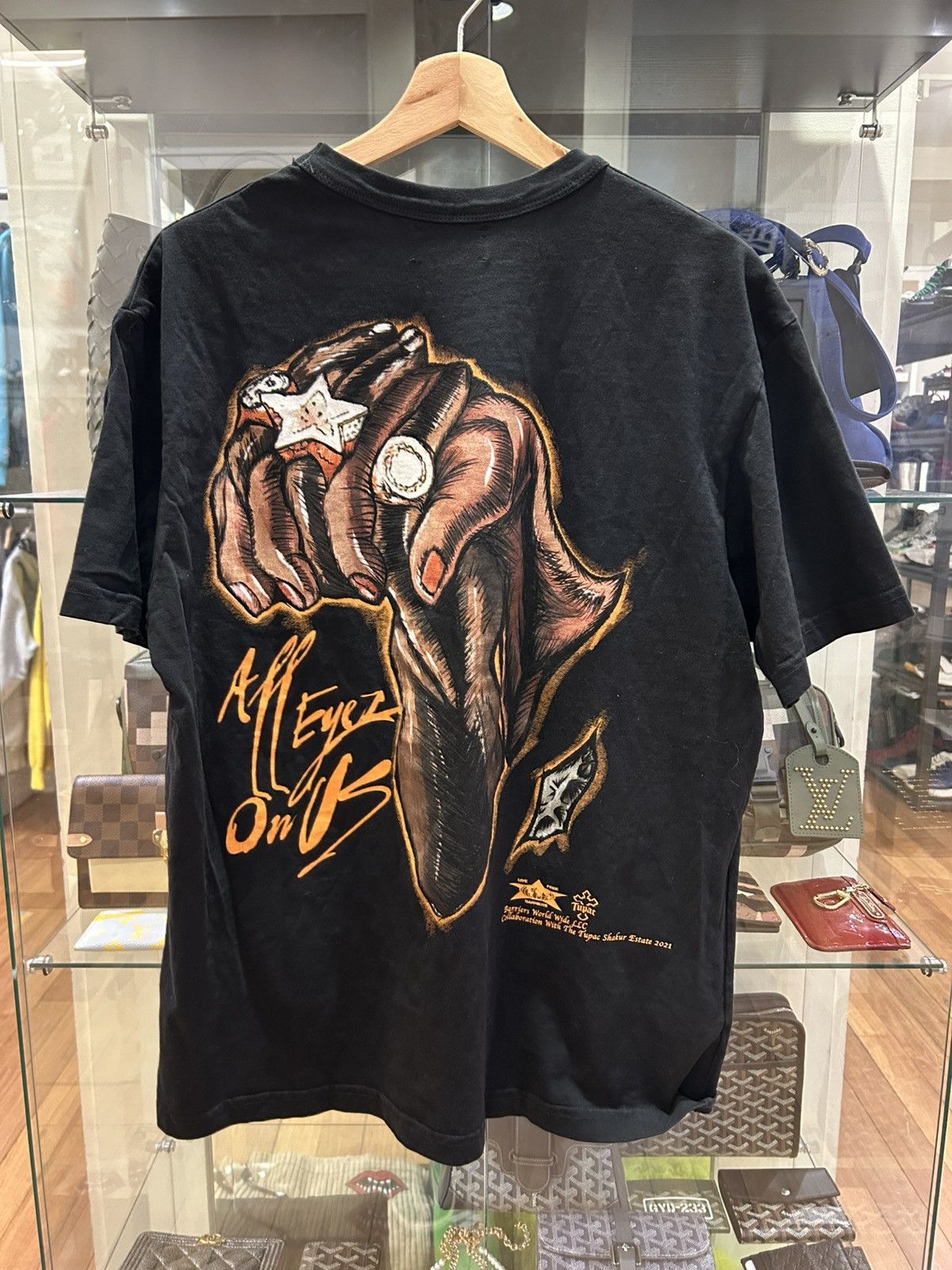 Barriers Barriers 2Pac ‘All Eyez On Me’ Tee Size US L / EU 52-54 / 3 - 2 Thumbnail