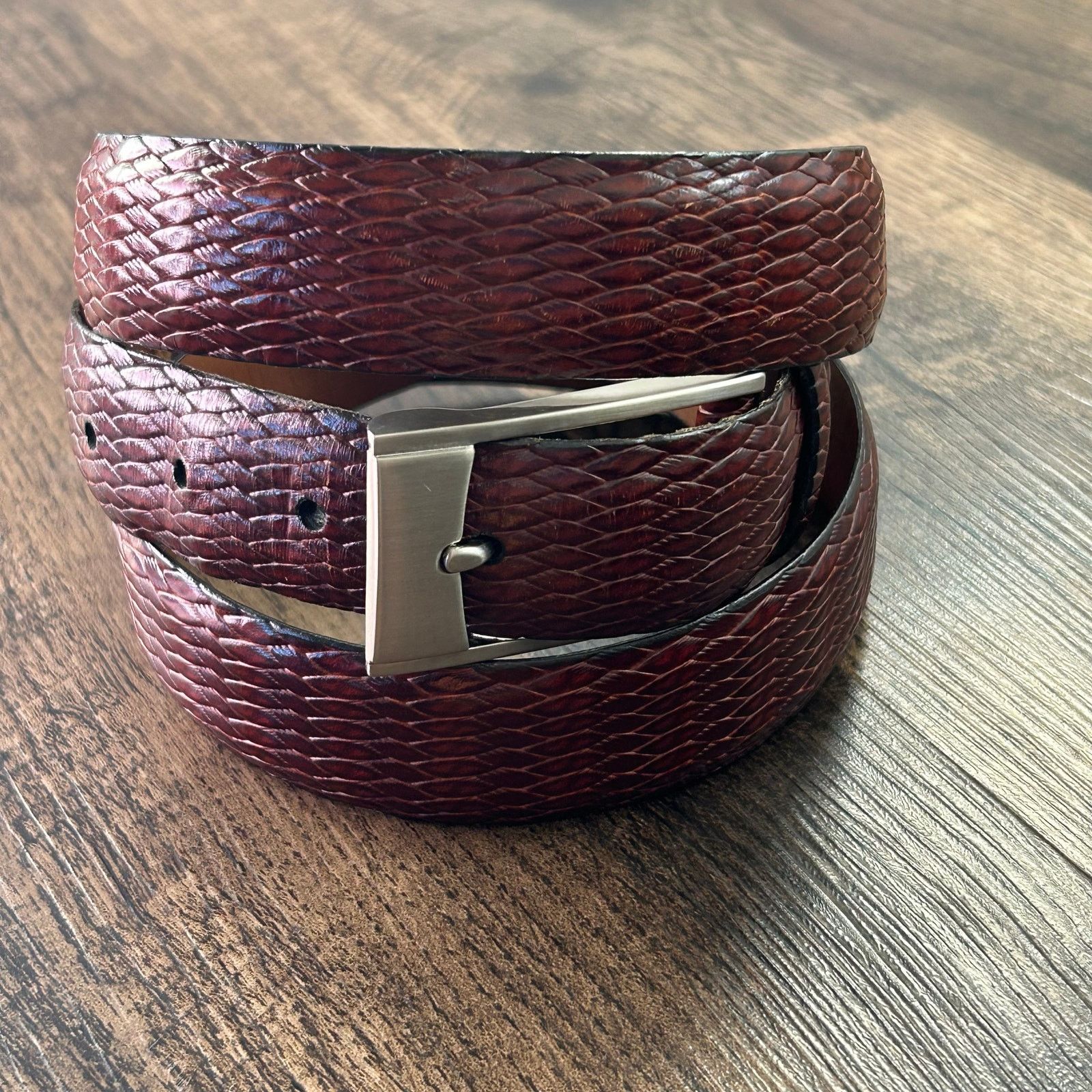 Allen Edmonds Allen Edmonds Brown Leather Belt Embossed Snake Print 42 Size 42 - 2 Thumbnail