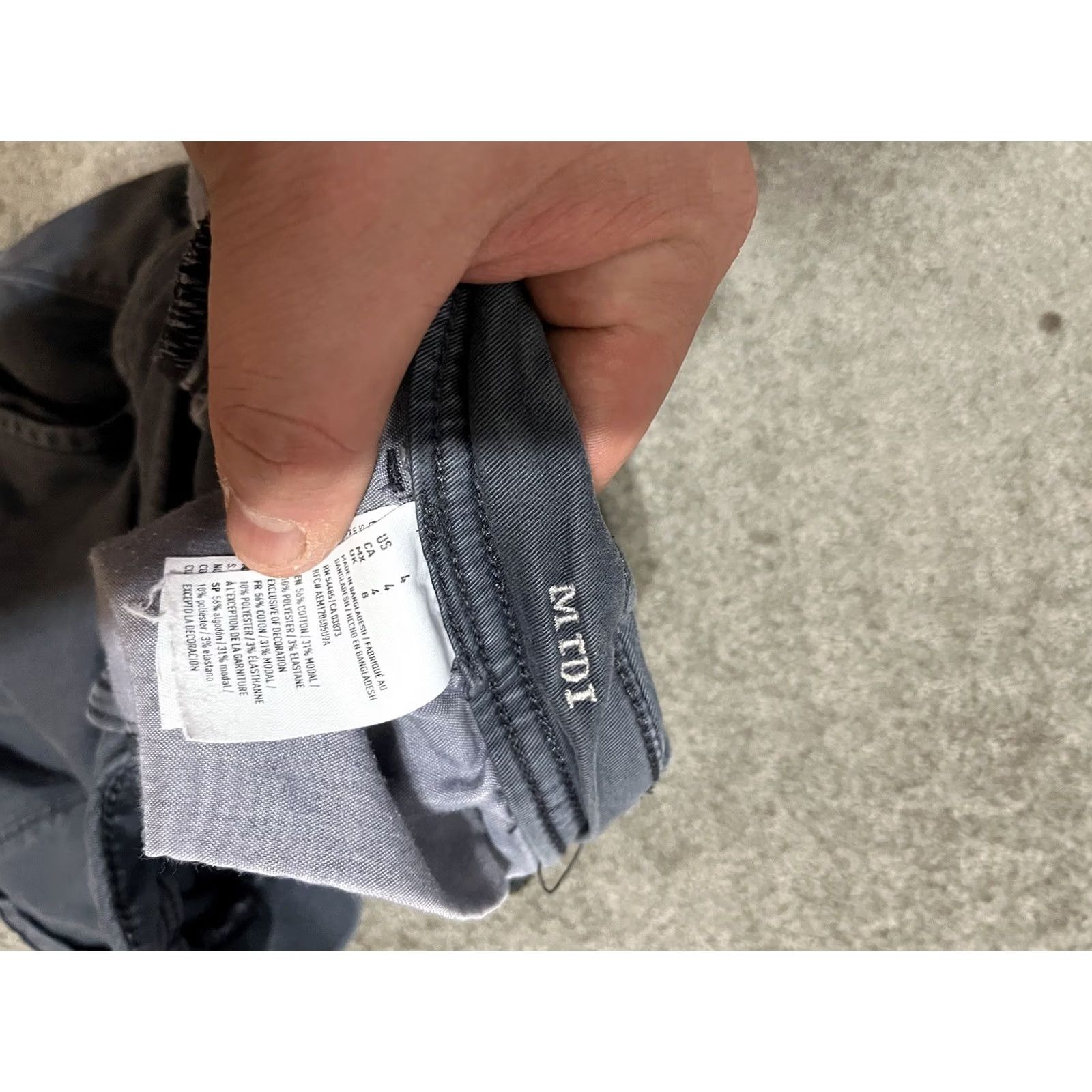American Eagle Outfitters American Eagle Outfitters Shorts Womens Gray Bluish Chino Stretch Midi Size 4 Solid Size 27" / US 4 / IT 40 - 3 Thumbnail
