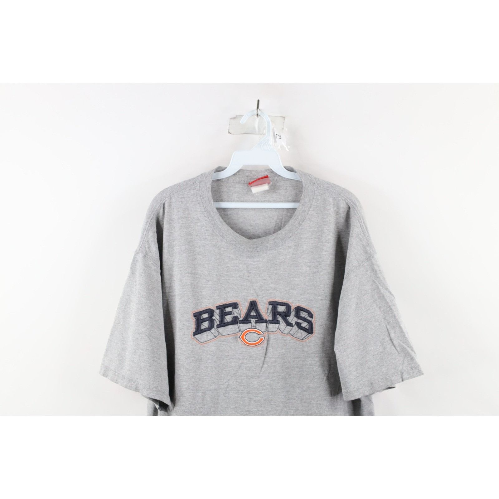 Vintage Vintage NFL Spell Out Chicago Bears Football T-Shirt Size US XL / EU 56 / 4 - 2 Thumbnail