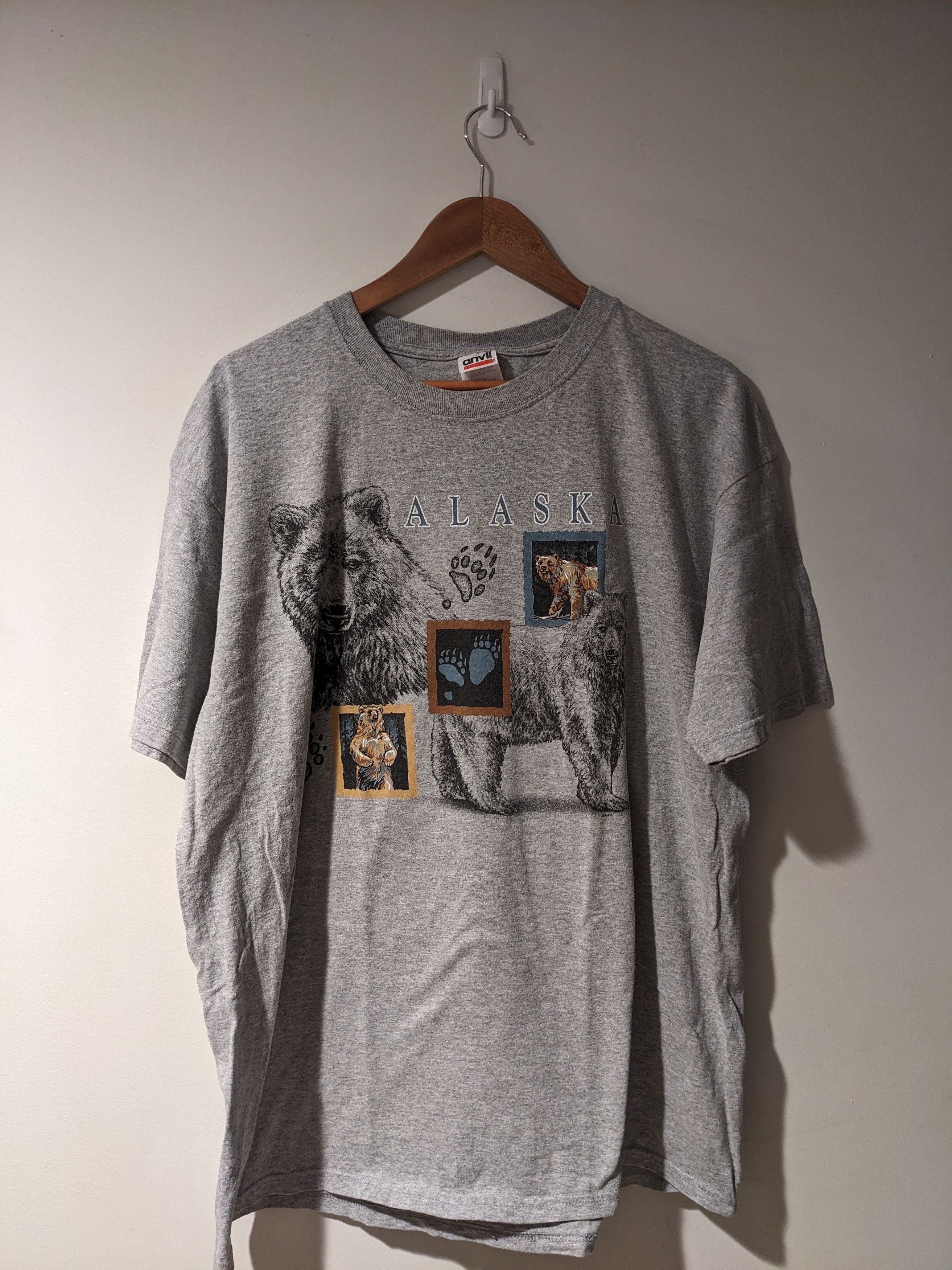 Anvil Vintage Y2K Alaska Bear Animal Nature Gray X-Large T-Shirt Size US XL / EU 56 / 4 - 1 Thumbnail