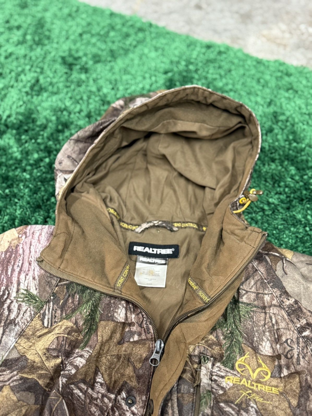 Realtree Very Worn Distressed Real Tree Camo Hoodie Medium Size US M / EU 48-50 / 2 - 5 Thumbnail