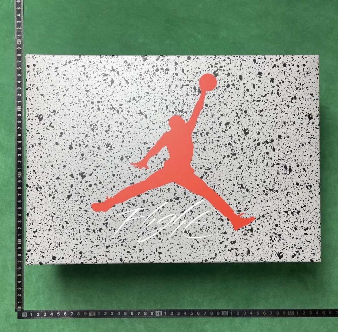 Jordan Brand Air Jordan 4 ‘Frozen Moments’ sneakers - authentic Size US 11 / EU 44 - 4 Thumbnail