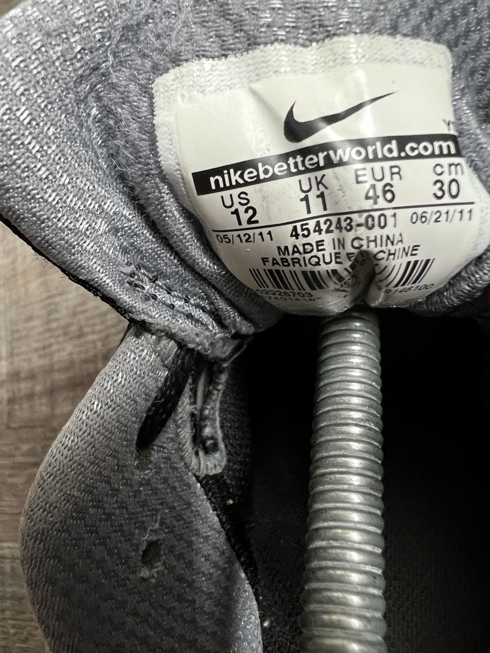 Nike NIKE • Reax Rocket 2 "Black" (12M) Size US 12 / EU 45 - 5 Thumbnail