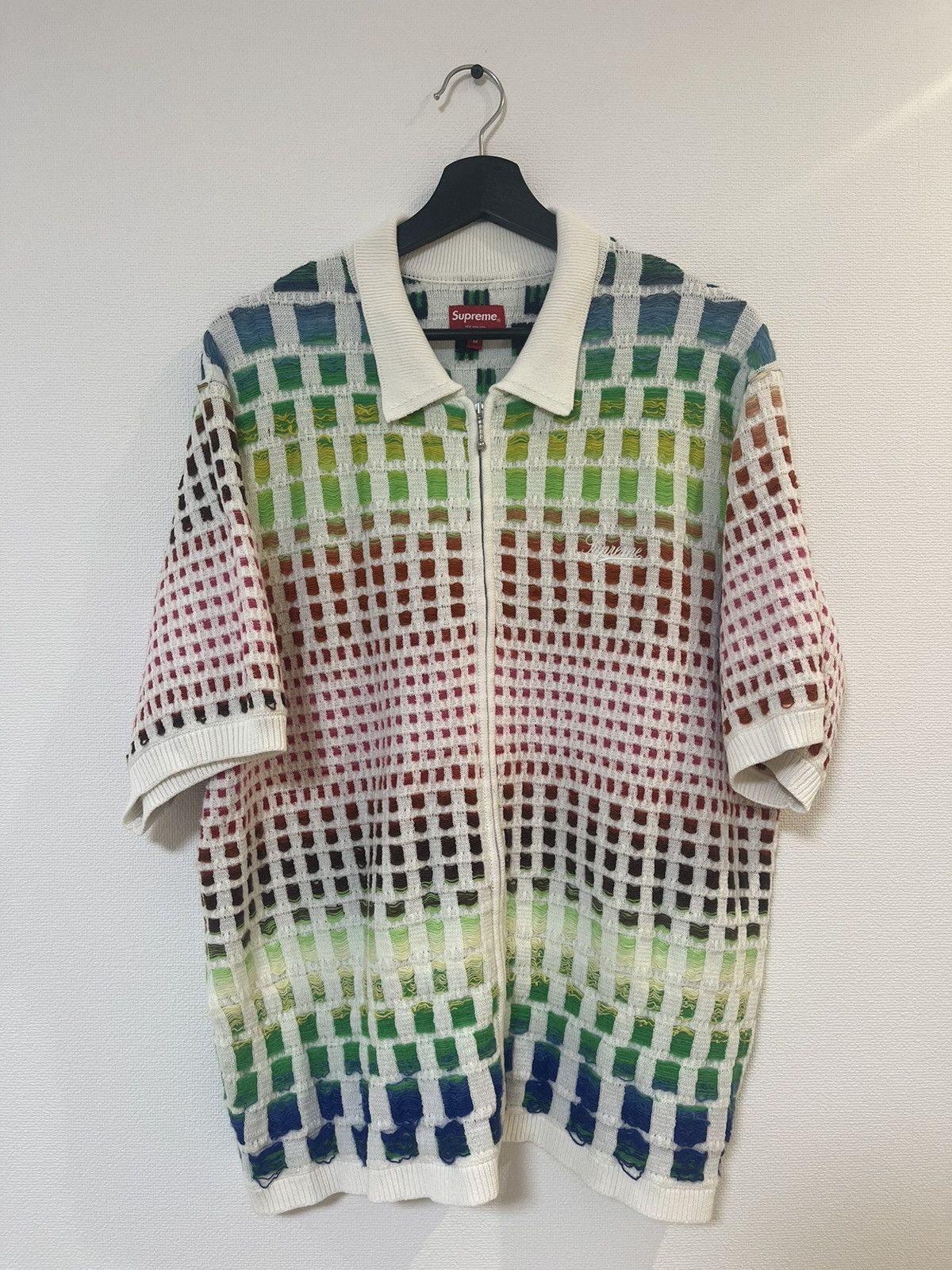 トップス SUPREME 23SS Gradient Grid Zip Up Polo Supreme Gradient Grid Zip Up Polo (SS23) - $148