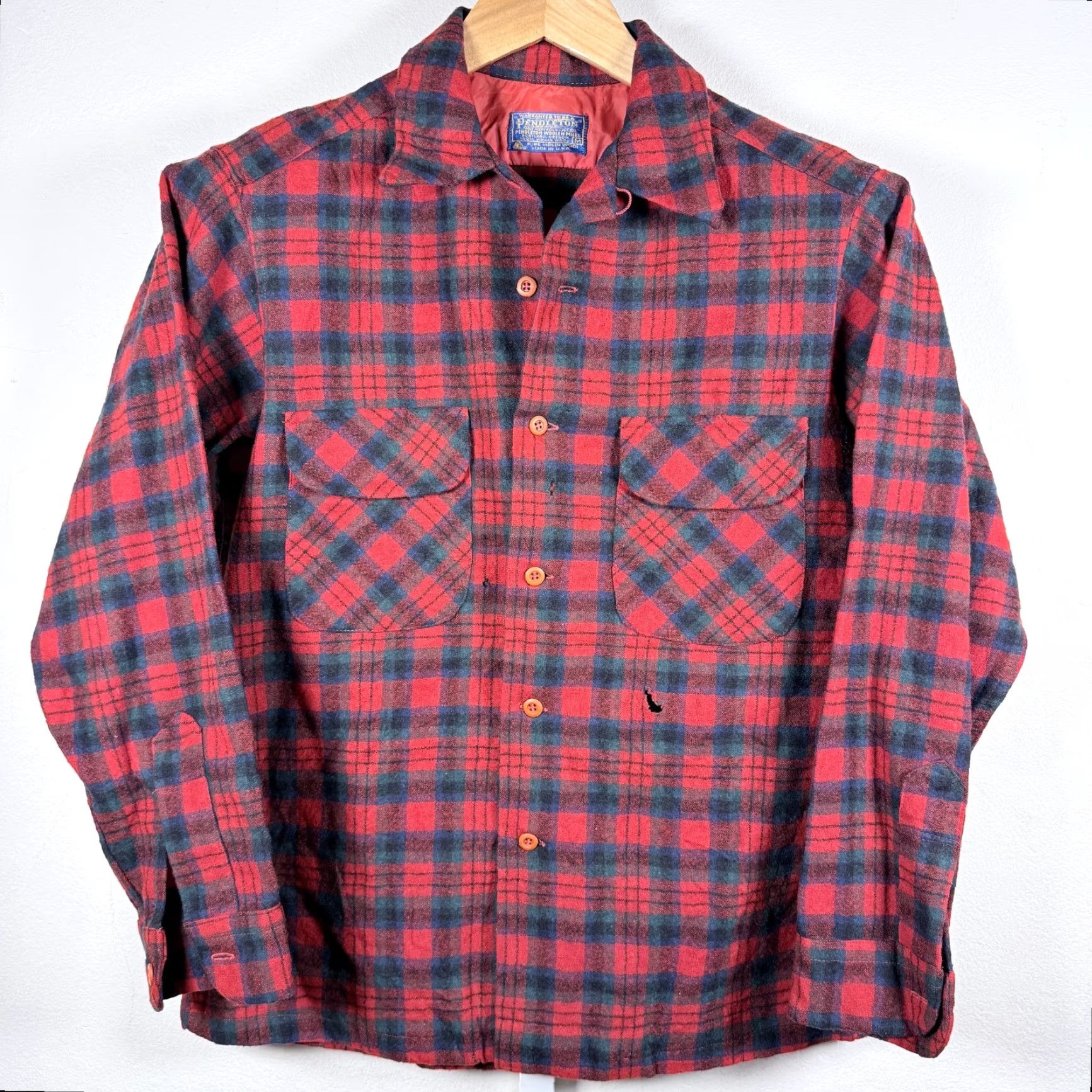 Pendleton VINTAGE Pendleton Shirt Plaid Wool USA Made Medium Blue Red Mens Size US M / EU 48-50 / 2 - 2 Thumbnail