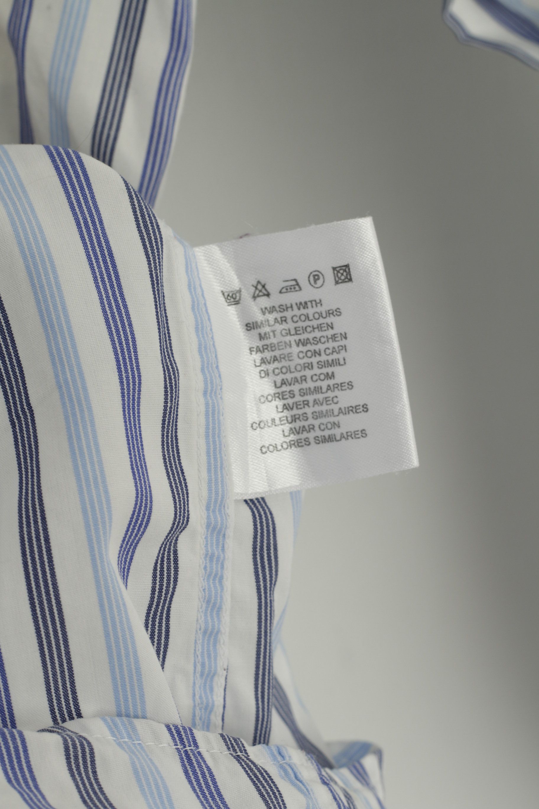 Gant GANT Men M Casual Shirt Blue Striped 8858 Size US M / EU 48-50 / 2 - 5 Thumbnail