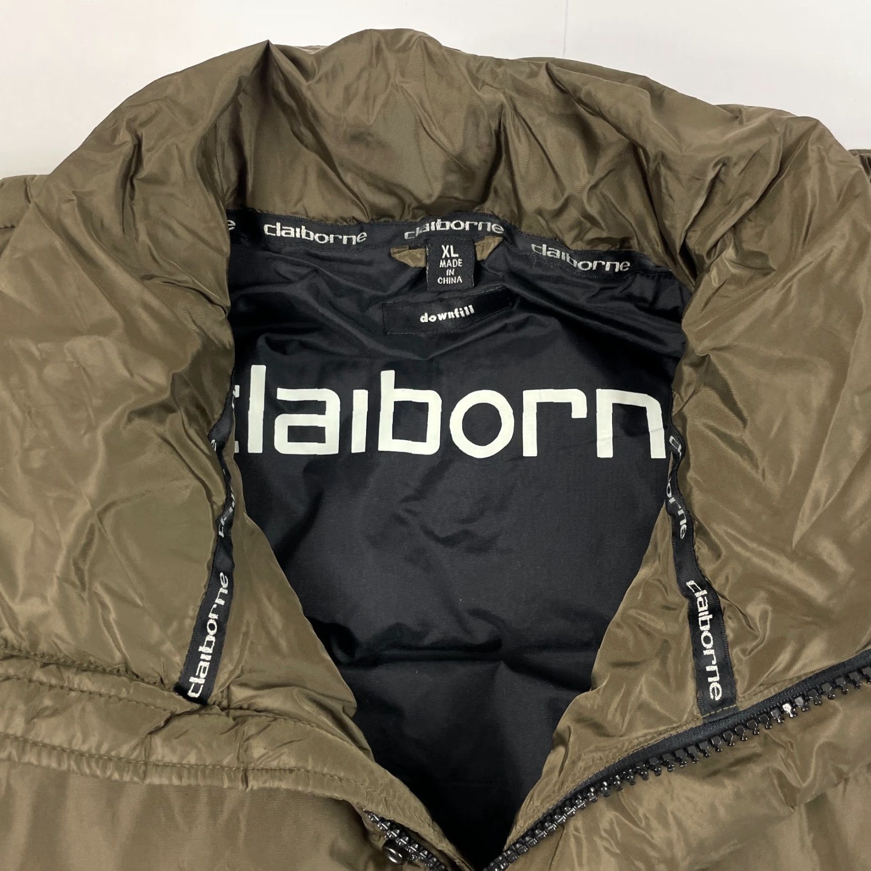 Liz Claiborne Claiborne Vest Mens XL Brown Down Puffer Full Zip Outdoor Hiking Skiing Camp Casual Workwear Womens? Size US XL / EU 56 / 4 - 7 Thumbnail