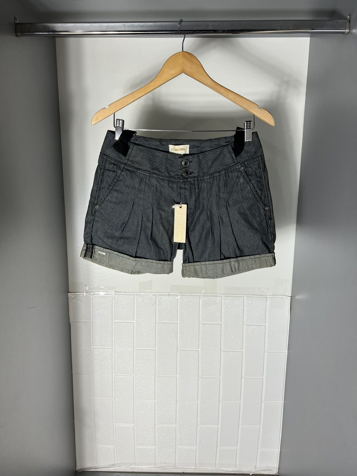 Diesel VINTAGE DIESEL INDUSTRY DENIM DIVISION JEANS SKIRT CASUAL Size 28" / US 6 / IT 42 - 1 Thumbnail