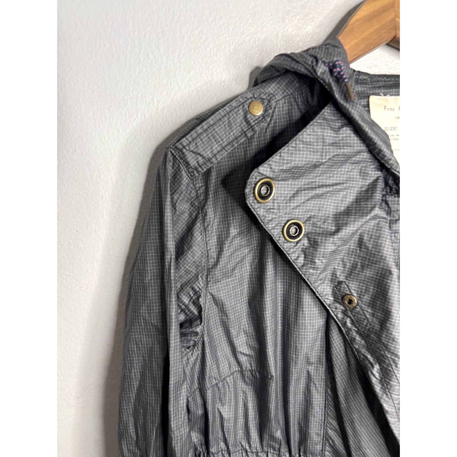Free People Free People Jacket Womens Medium Gray Hooded Zip Front Lightweight Windbreaker Size M / US 6-8 / IT 42-44 - 2 Thumbnail