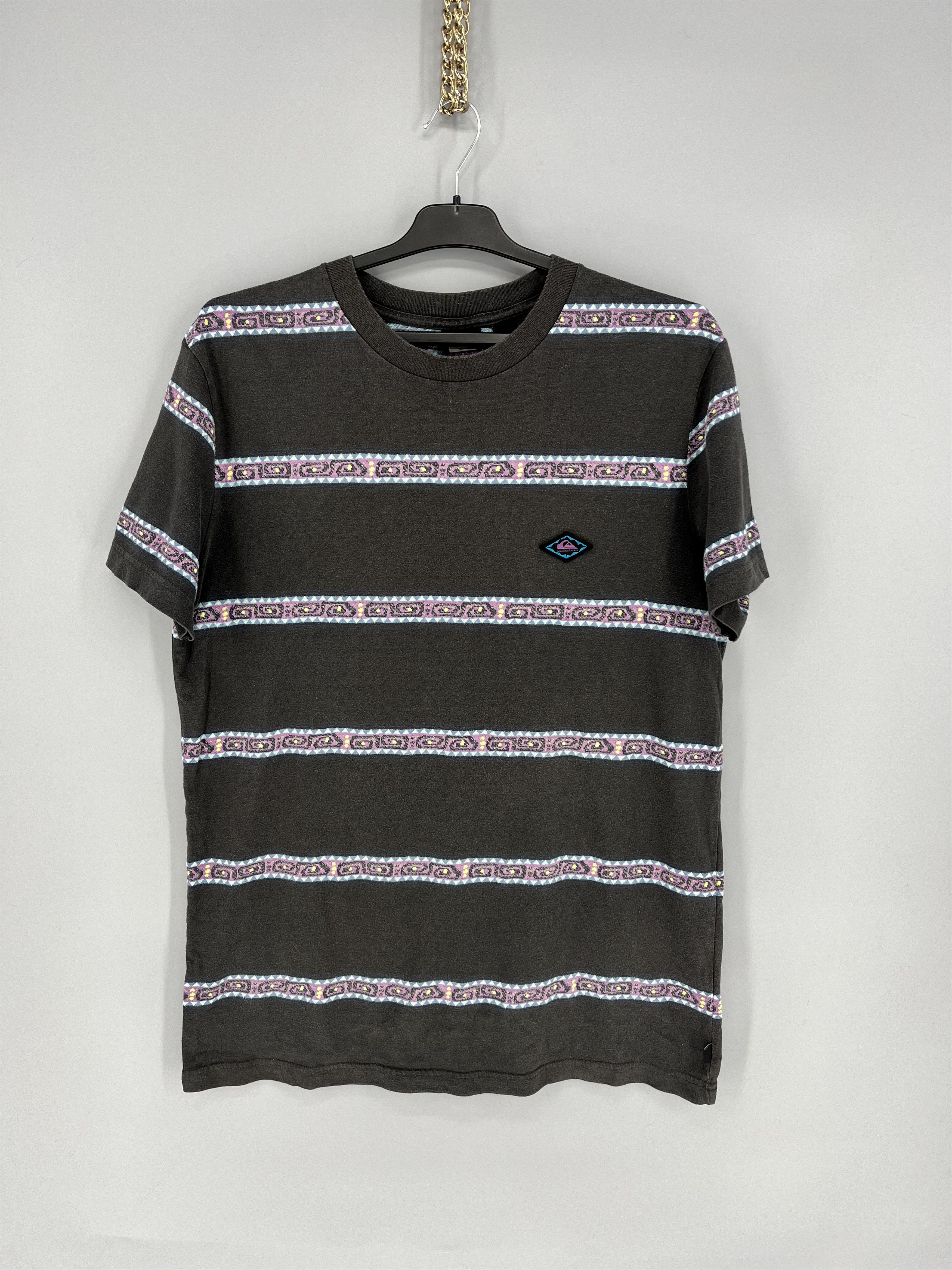 Quiksilver Vintage Quiksilver monogram T-Shirt Size M White Surf Skate Size US M / EU 48-50 / 2 - 1 Thumbnail