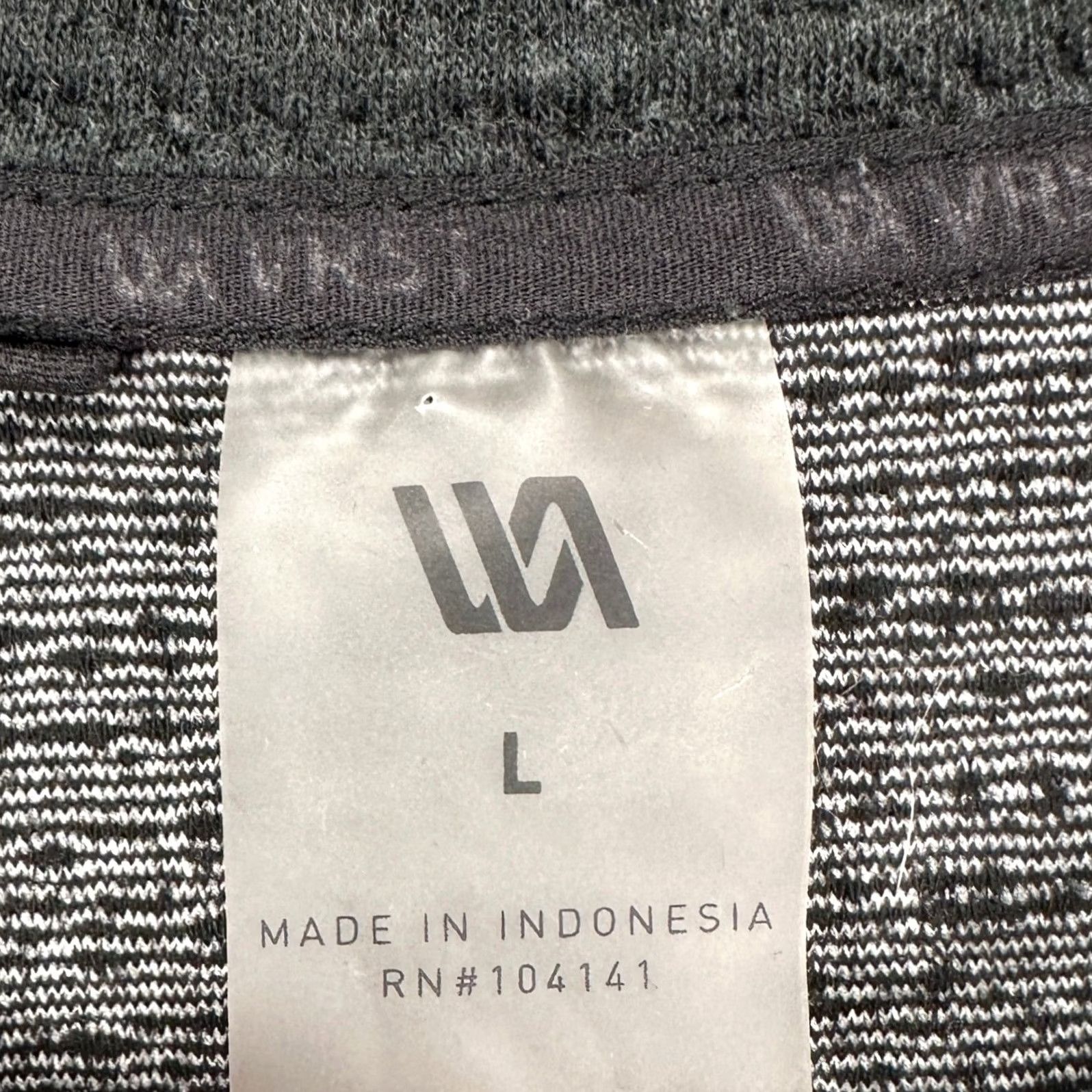 Vintage VRST Sweatshirt Crewneck Mens Large Dark Gray Textured Long Sleeve Regular Cotton Blend Pullover Lightweight Walking Preppy Outdoor Comfort Shirt Size US L / EU 52-54 / 3 - 4 Thumbnail