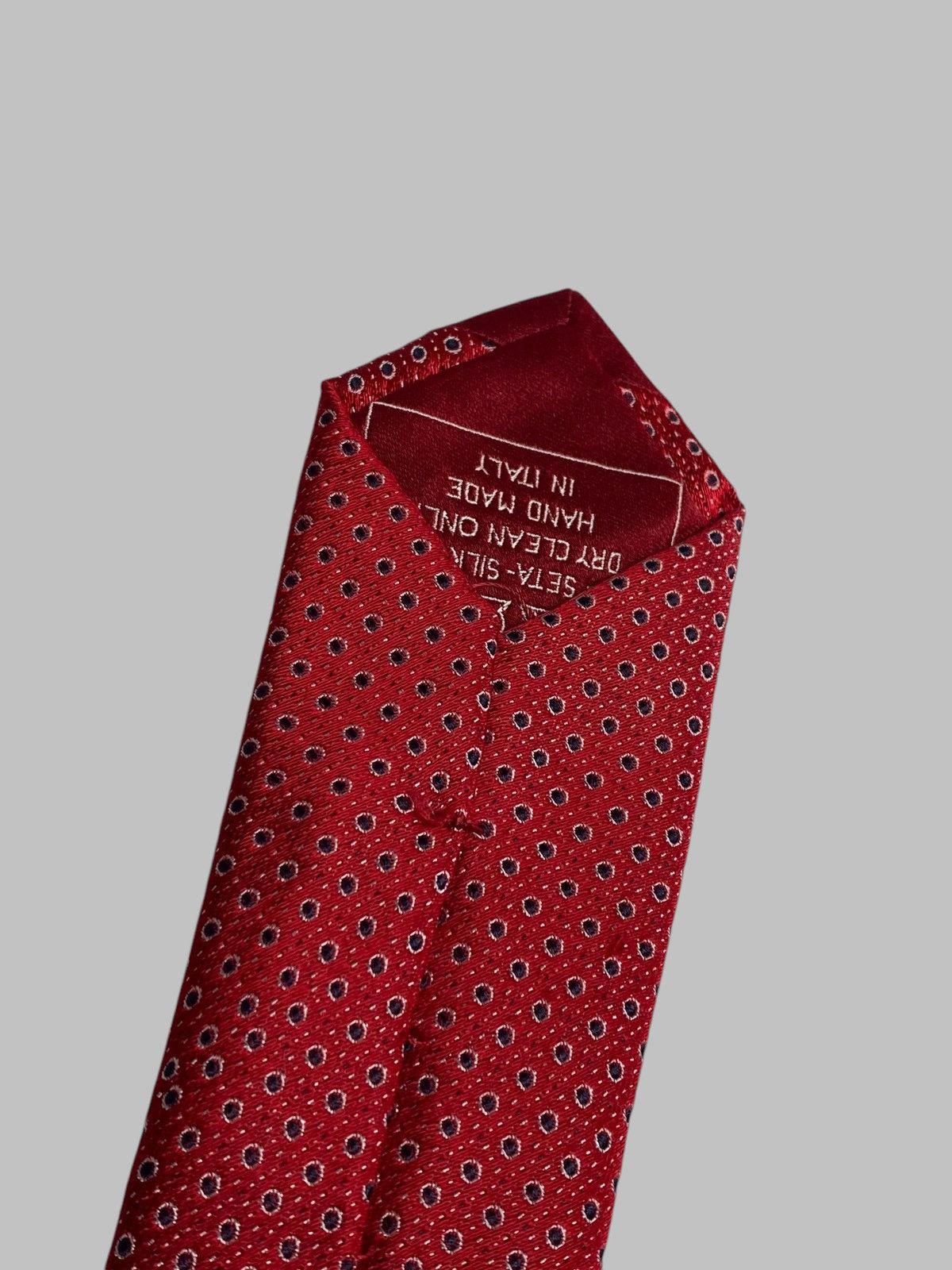 Other Italo Ferretti Tie Red 100% Silk Size ONE SIZE - 11 Thumbnail