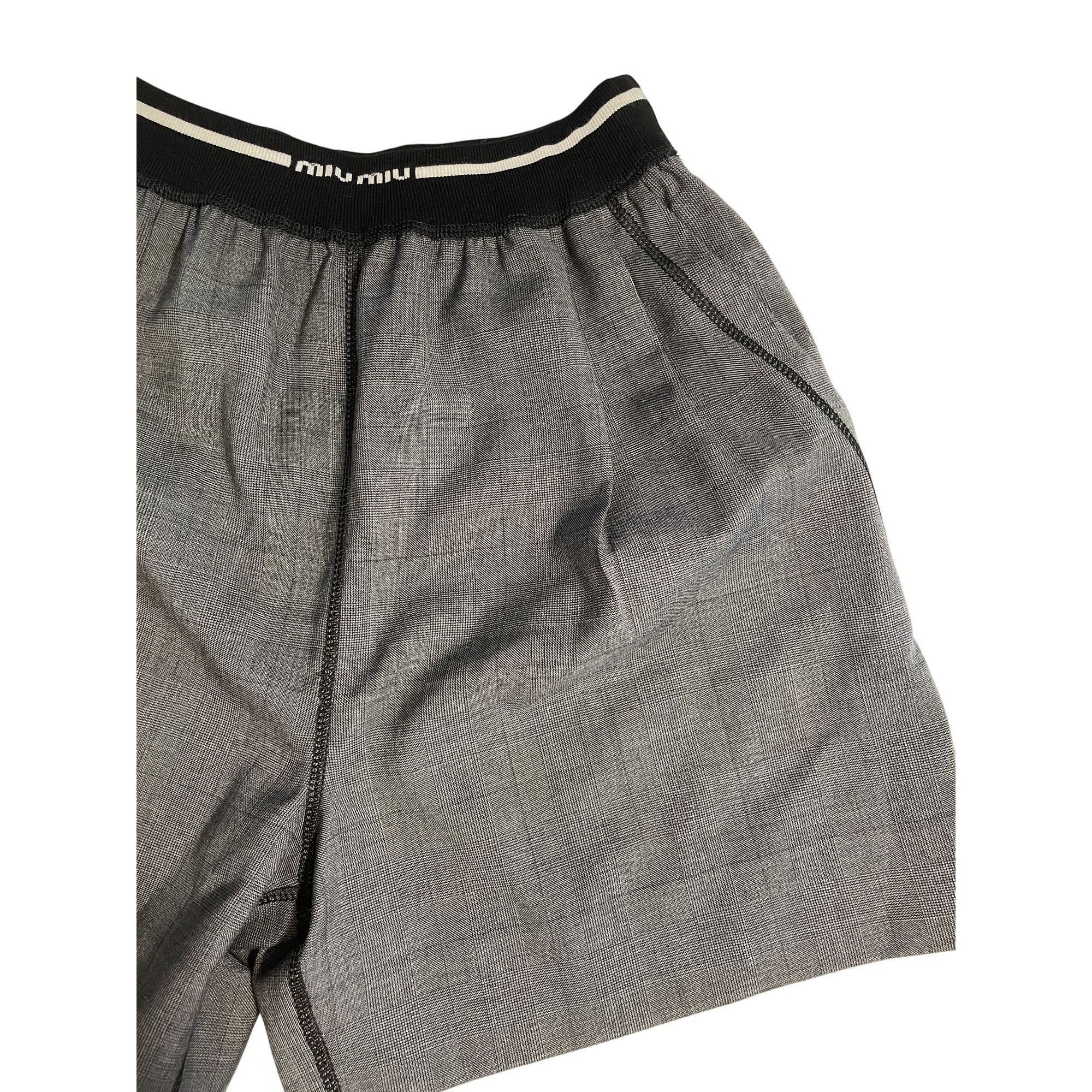 Miu Miu Miu Miu Gray Plaid Wool-Blend Elastic Waist Shorts For Women Size 36" / US 14 / IT 50 - 4 Thumbnail