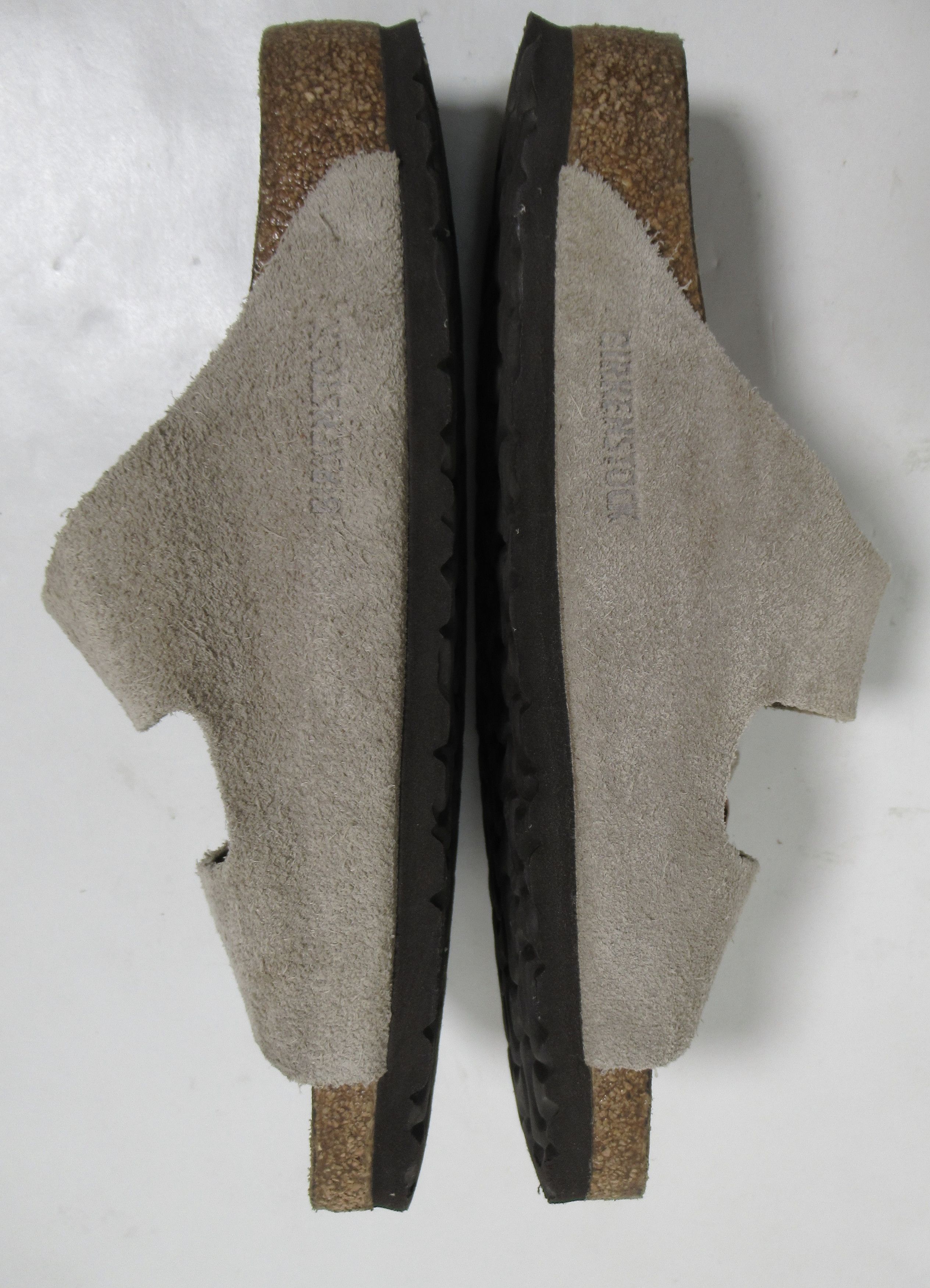 Birkenstock Birkenstock Unisex Arizona Soft Footbed Suede Leather Taupe Size US 8 / EU 41 - 10 Thumbnail