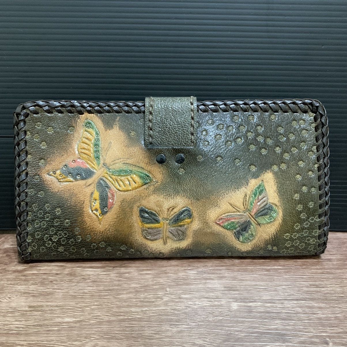 Vintage Vintage Butterfly Embroided Leather Wallet Size ONE SIZE - 4 Thumbnail