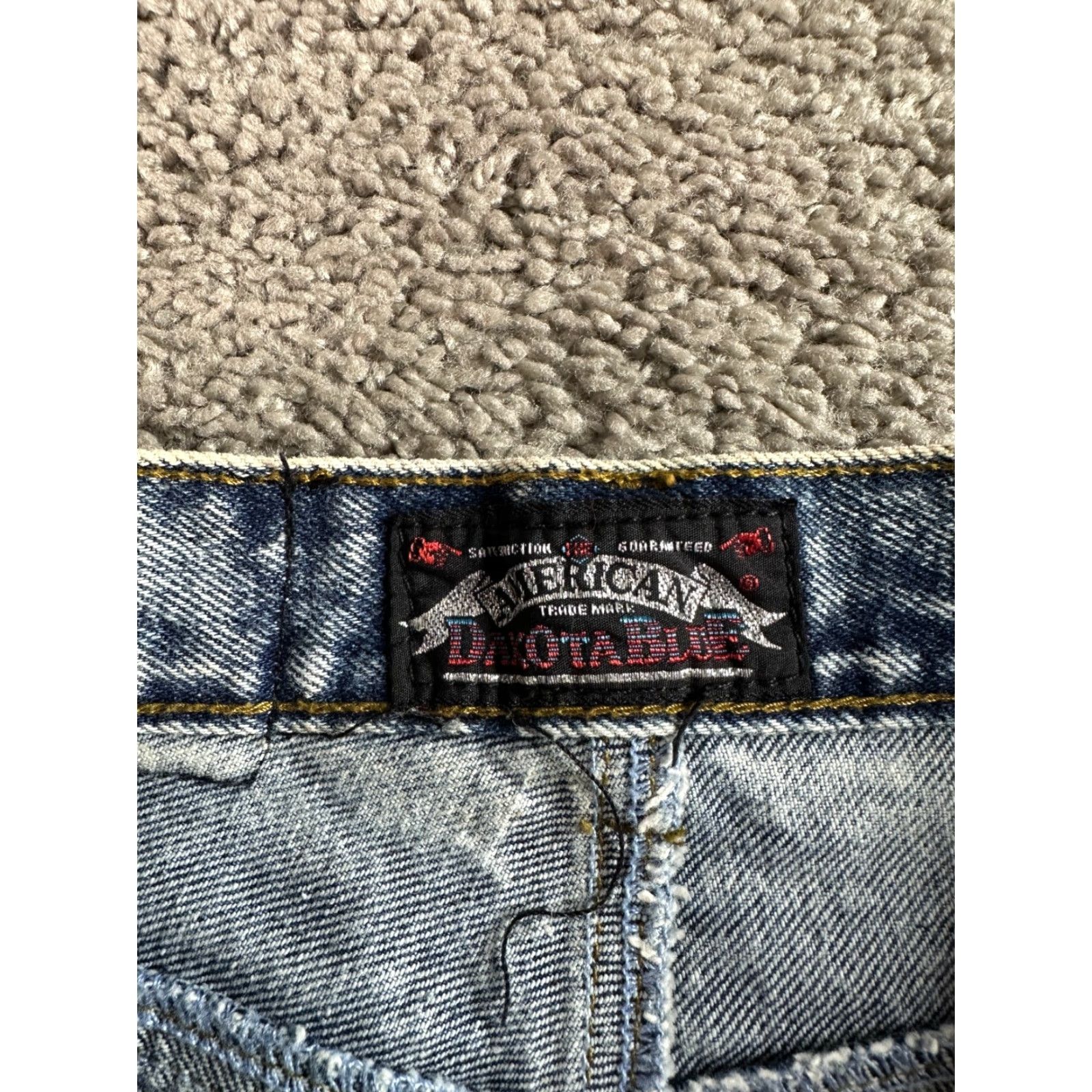 Denime VINTAGE Dakota Blue Skirt Womens 7 Denim Studded Grunge Straight & Pencil Casual Skirt Blues Womens 7 Grunge 90s Size 28" / US 6 / IT 42 - 4 Thumbnail