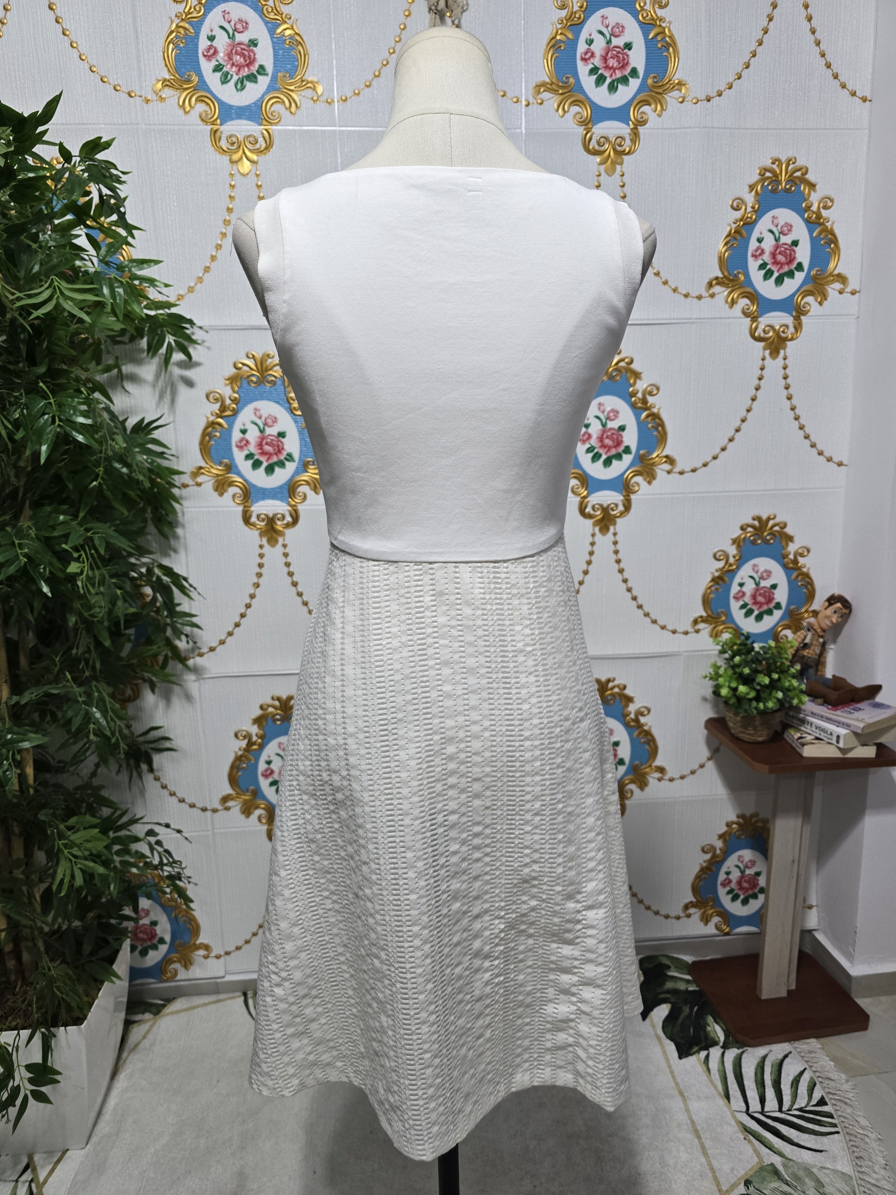 Emilio Pucci EMILIO PUCCI dress size Small LUXURY EXCELLENT CONDITION Size S / US 4 / IT 40 - 12 Thumbnail