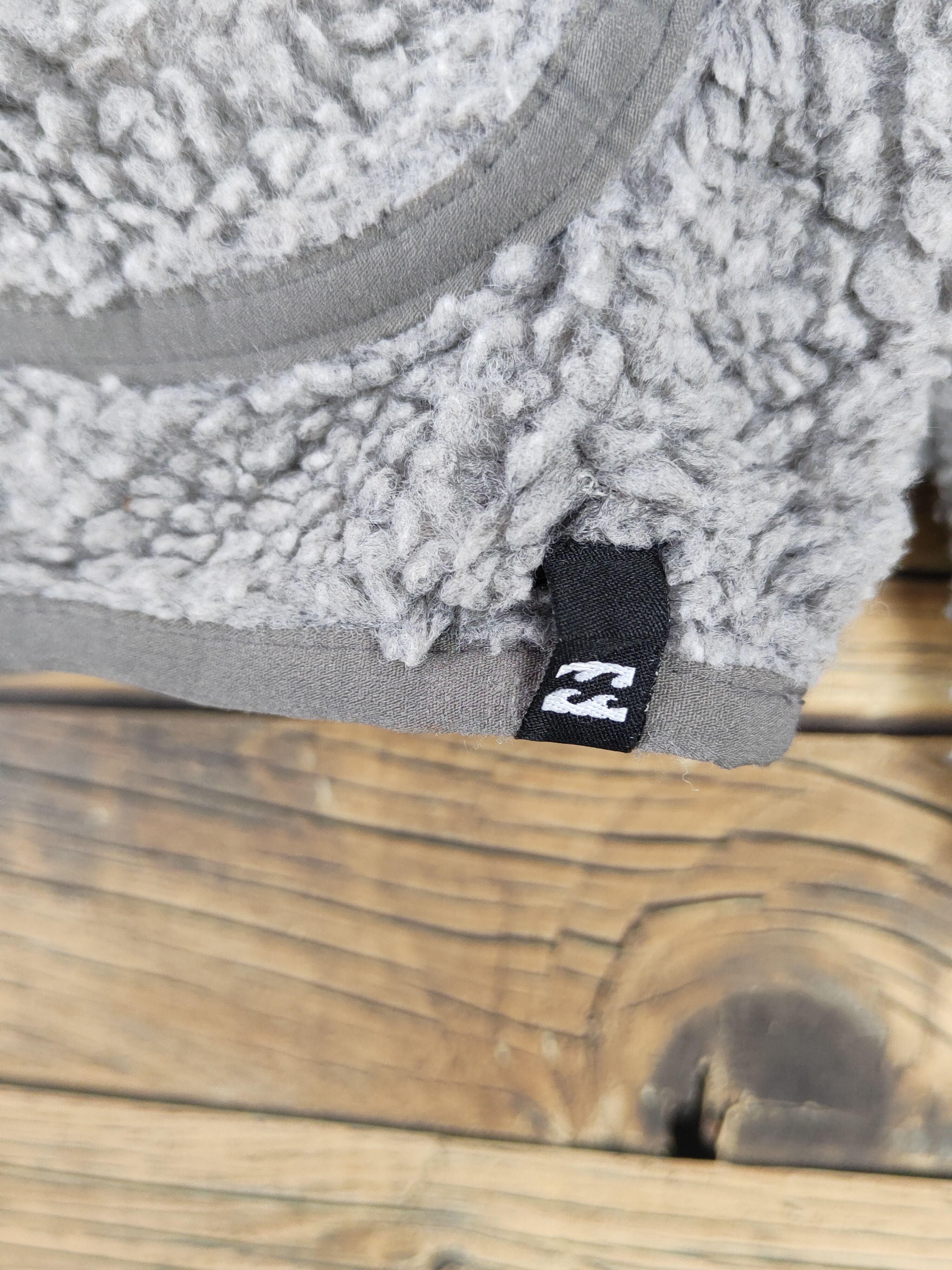 Billabong × Vintage Super Rare Billabong Gray Fur Faux Sweater Size US S / EU 44-46 / 1 - 7 Thumbnail