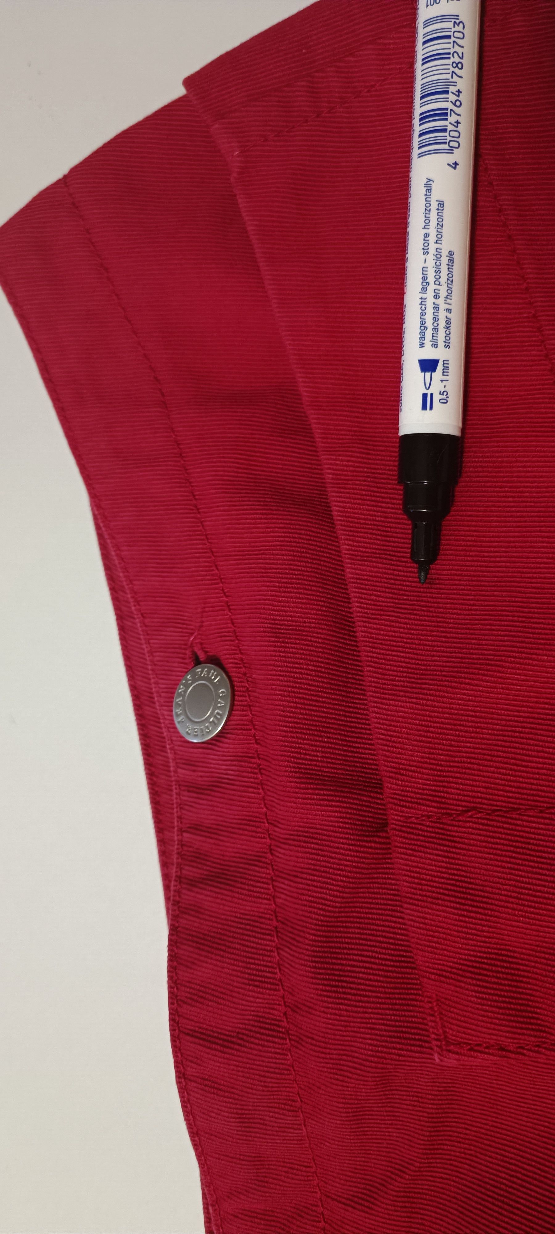 Jean Paul Gaultier 2000's - Asymmetric mini skirt in red denim Size 27" / US 4 / IT 40 - 12 Thumbnail