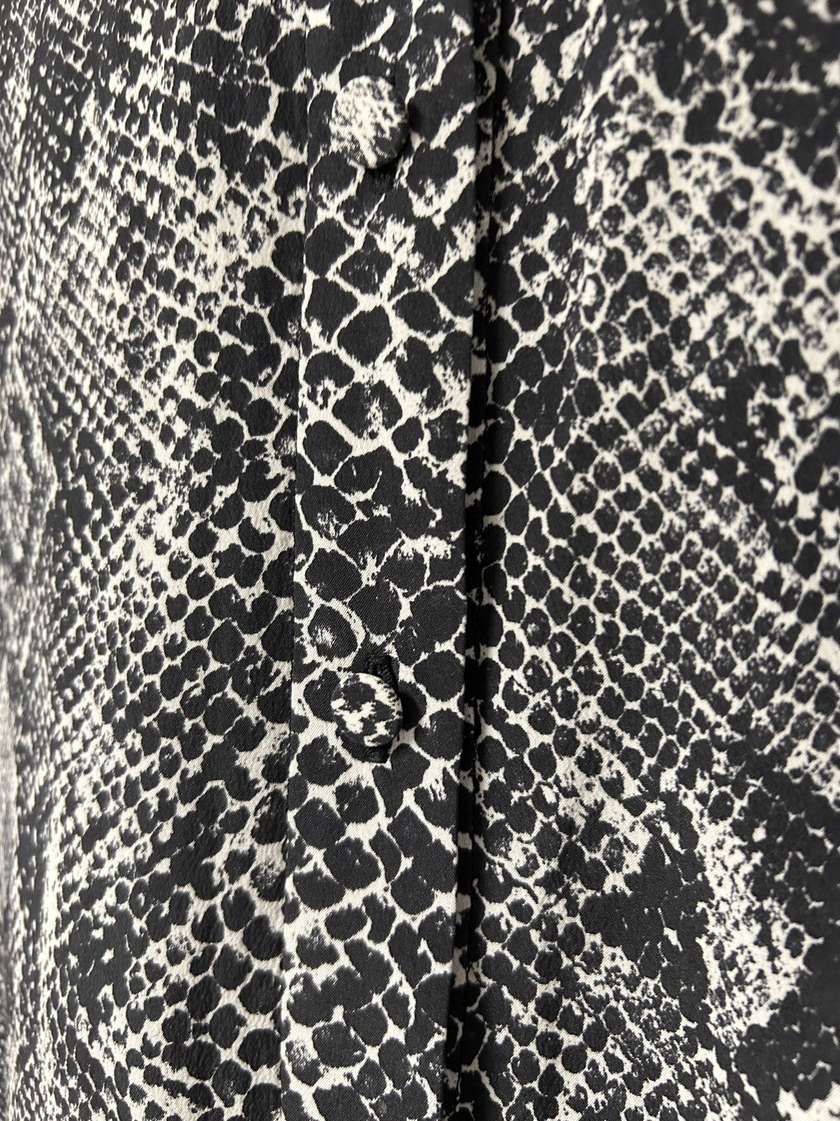 Saint Laurent Paris SS2013 Python Print Half Placket Silk Shirt Size US S / EU 44-46 / 1 - 5 Thumbnail