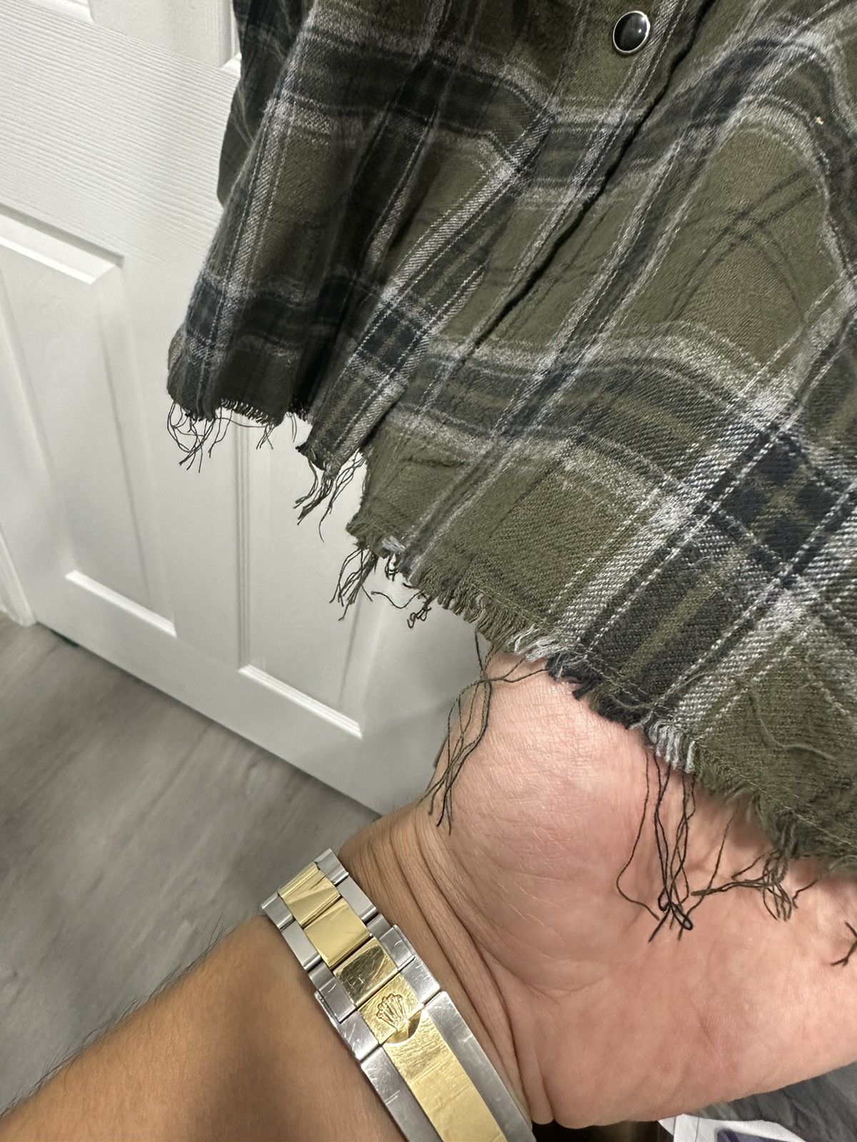 Saint Laurent Paris Saint Laurent military green distressed flannel Size US M / EU 48-50 / 2 - 4 Thumbnail