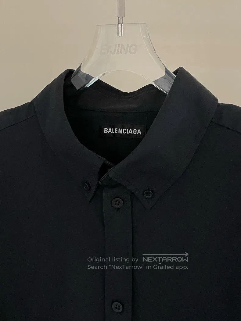 Balenciaga Balenciaga size 39 Multilingual Logo Printed Black Jacket Size US M / EU 48-50 / 2 - 3 Thumbnail