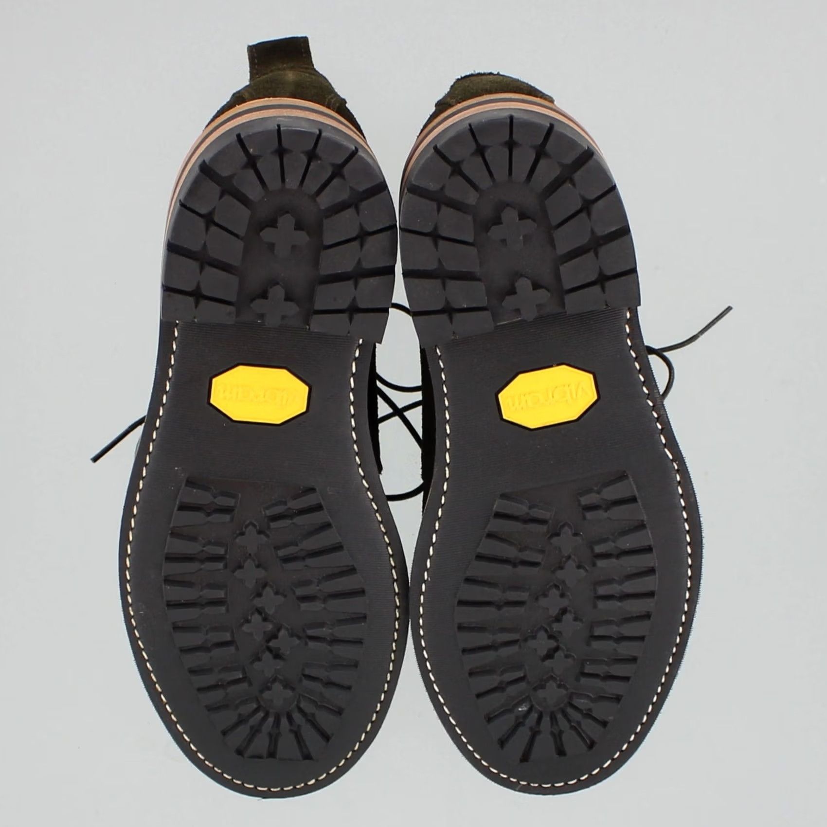 Taylor Stitch Taylor Stitch Chukka Boots Mens The Chukka Weatherproof Leather Suede Loden Suede Casua lWorkwear 12.5 US Mens Boots Chukka Taylor Stitch The Chukka Size US 13 / EU 46 - 7 Thumbnail