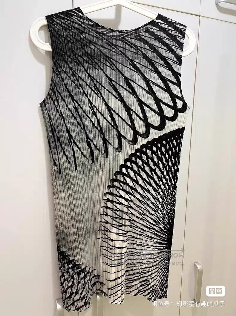 Issey Miyake Issey Miyake Firework Long Vest Size L / US 10 / IT 46 - 1 Thumbnail