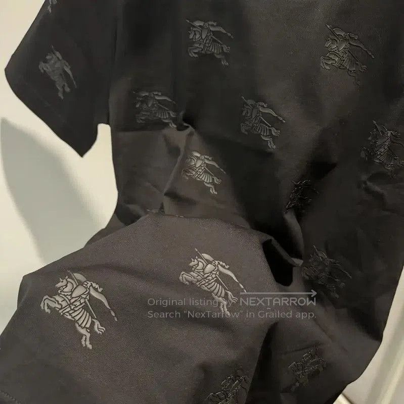 Burberry Burberry Black Cotton Women's T-Shirt. Size XXS / US 00 / IT 34 - 8 Thumbnail