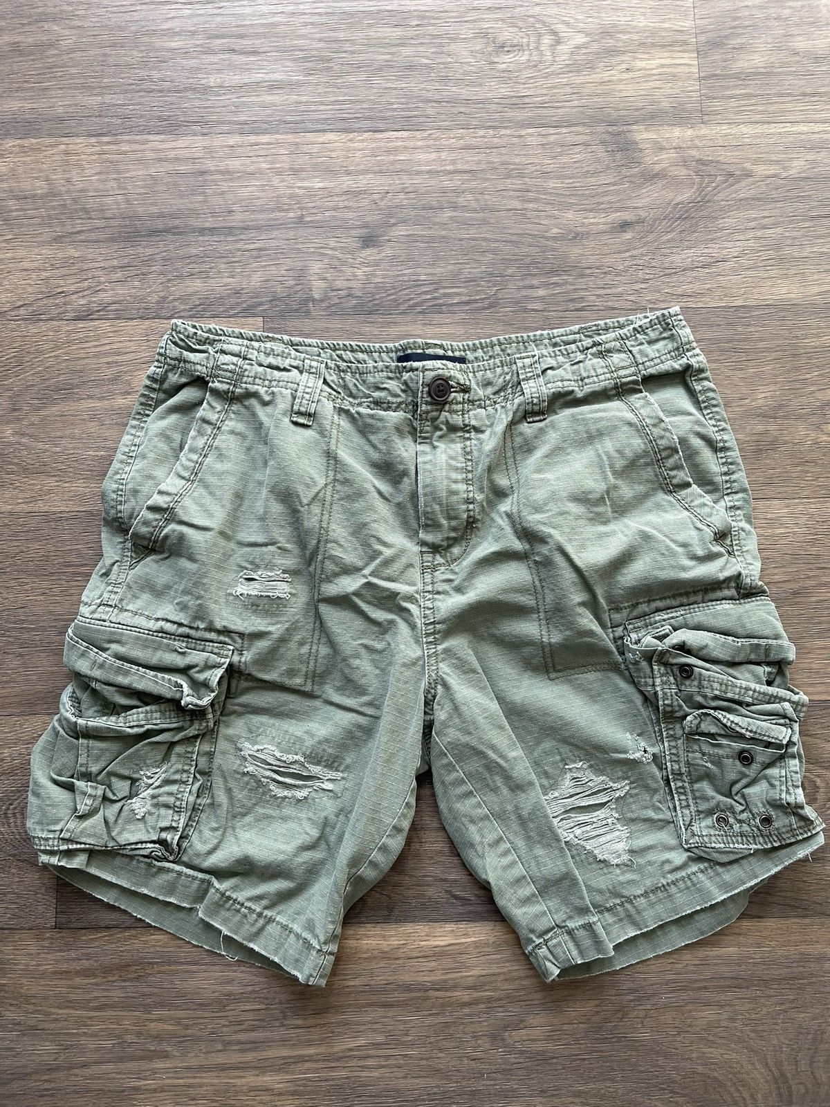 Aeropostale Thrashed/ Distressed Green Cargo Shorts Size US 36 / EU 52 - 1 Thumbnail