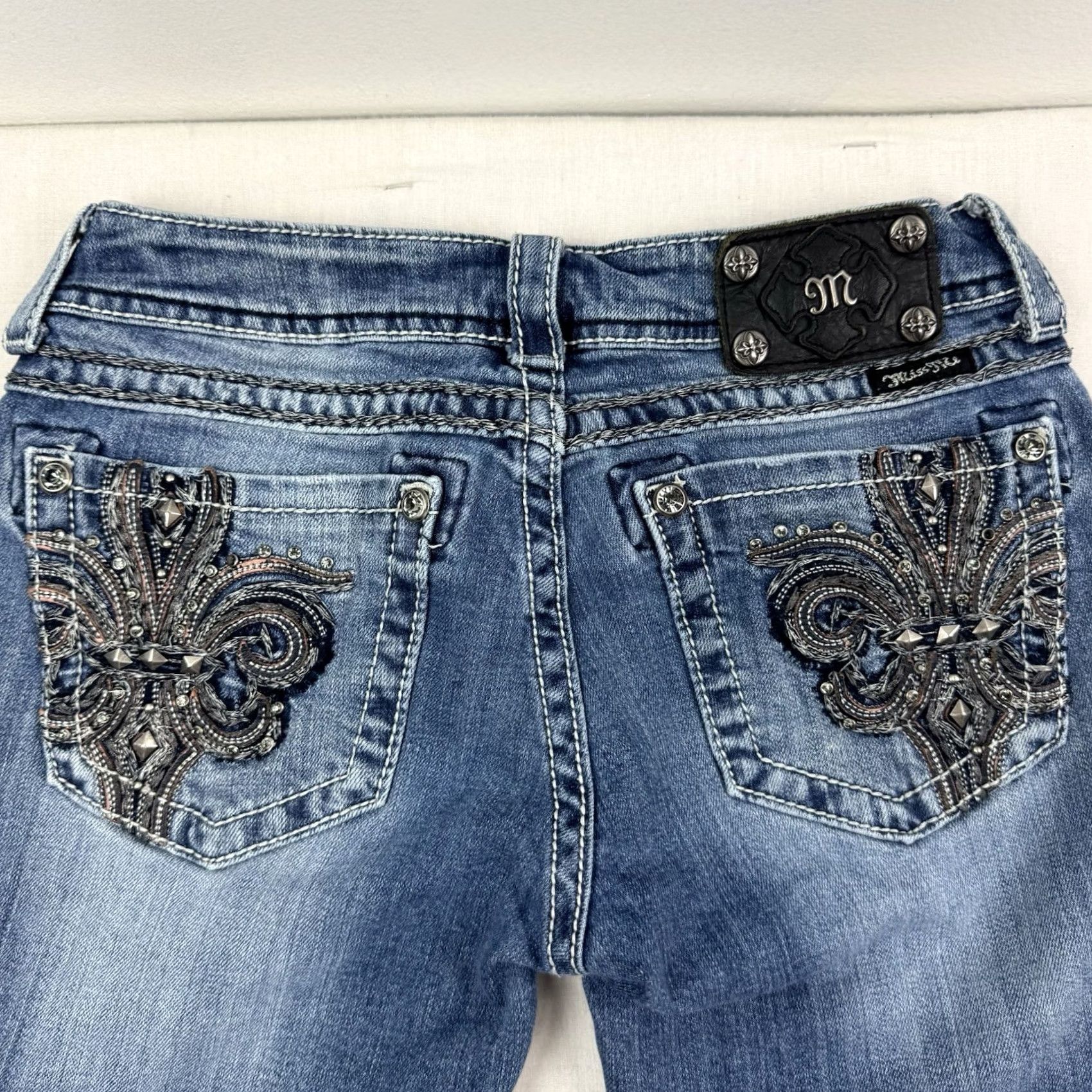 Miss Me VINTAGE Miss Me Bootcut Jeans Womens 28 Hipster Y2K 2000s American Blue Jeans Womens 28 Mens? Size 28" / US 6 / IT 42 - 2 Thumbnail