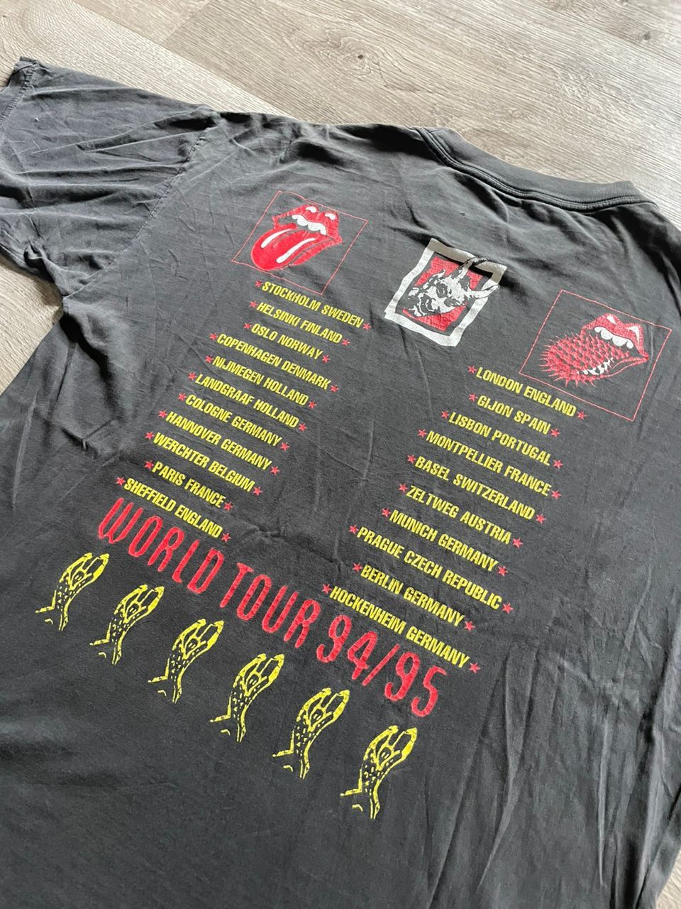 The Rolling Stones Vintage The Rolling Stones World Tour 94/95 Tee Size US XL / EU 56 / 4 - 3 Thumbnail
