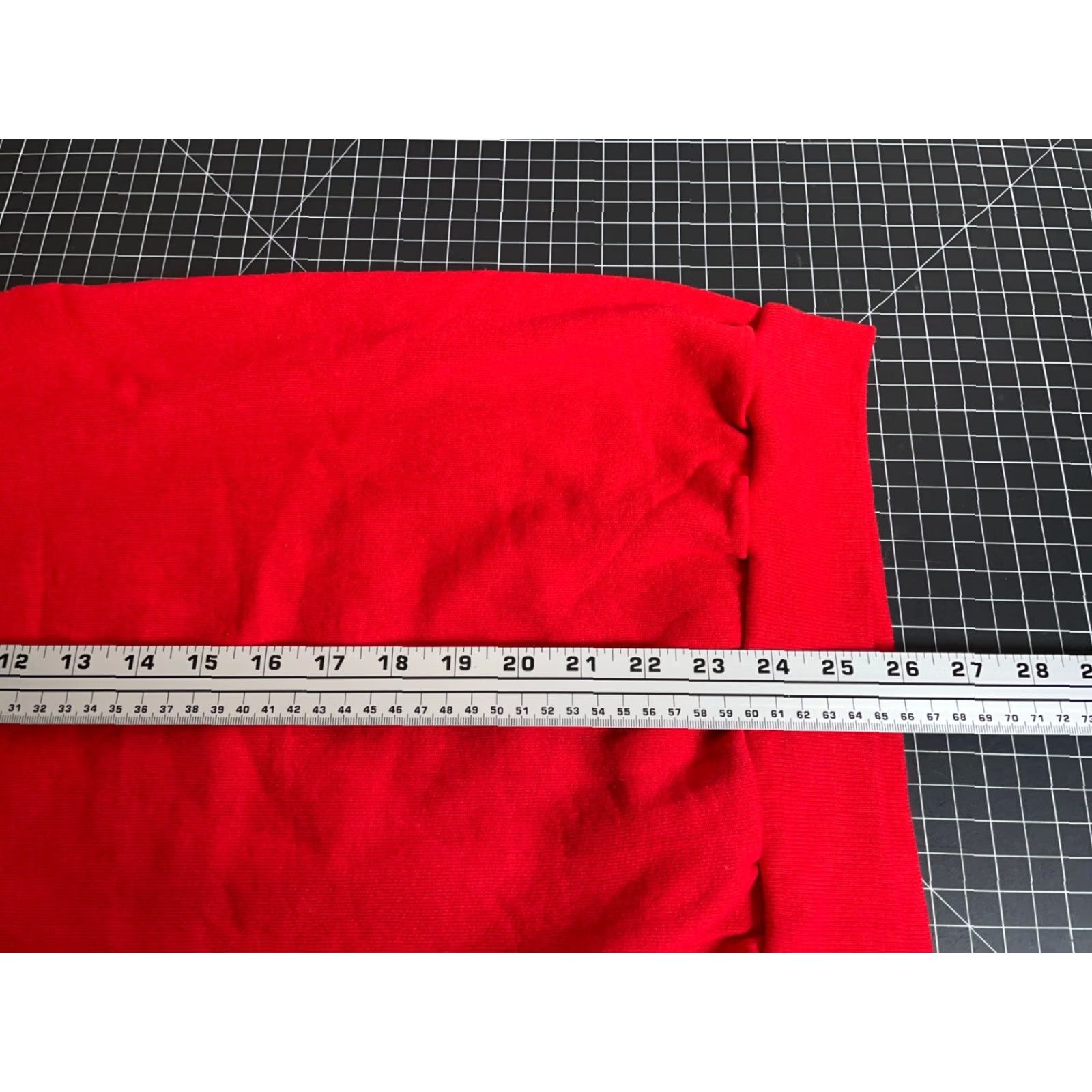 Vintage VTG 90s Sweatshirt Crewneck Adult M Red Raglan Sleeves 50/50 Cotton Polyester USA Vintage Mens Size US M / EU 48-50 / 2 - 7 Thumbnail