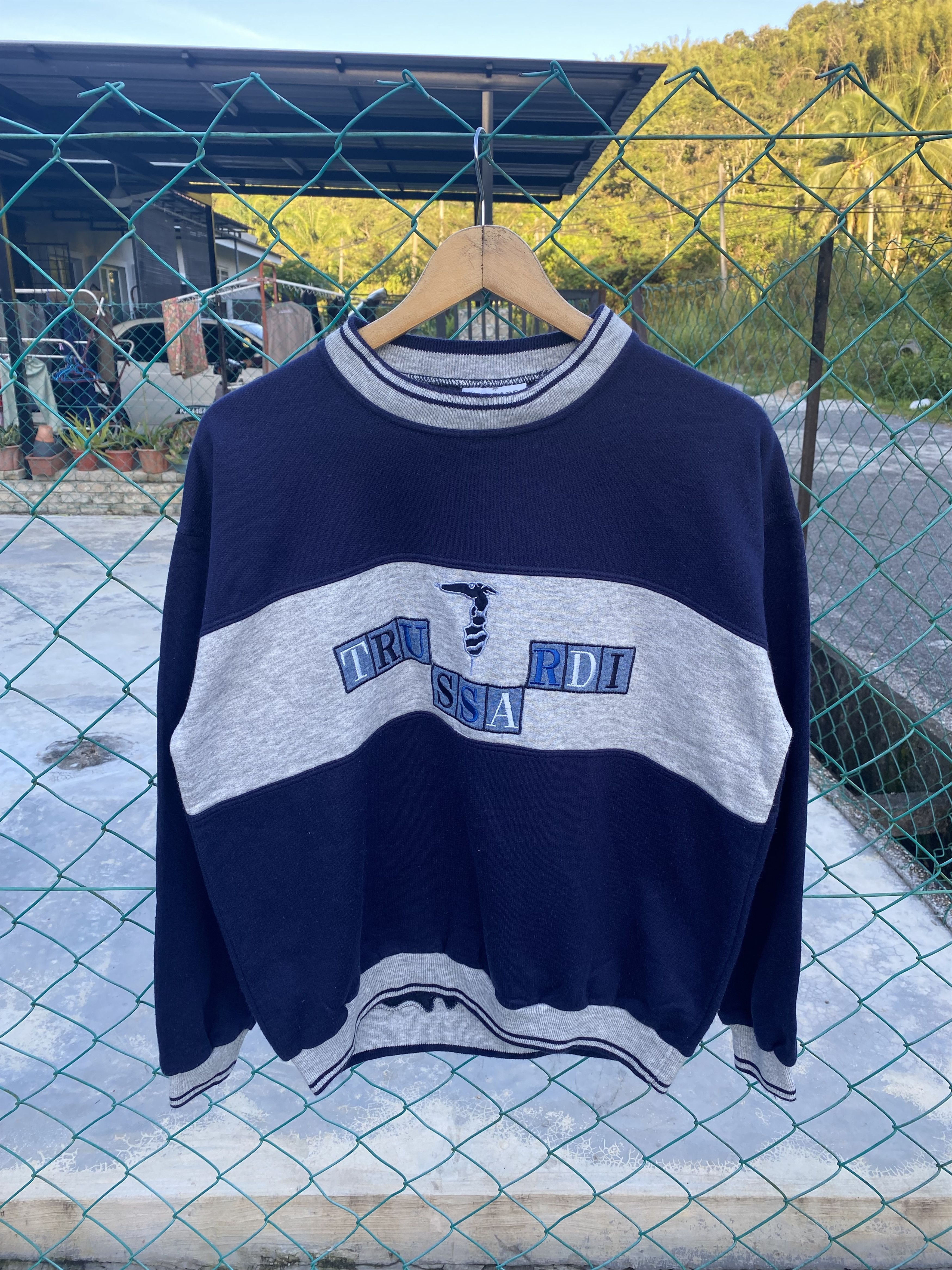 Trussardi Trussardi embroidery spellout sweatshirts Size US M / EU 48-50 / 2 - 1 Thumbnail